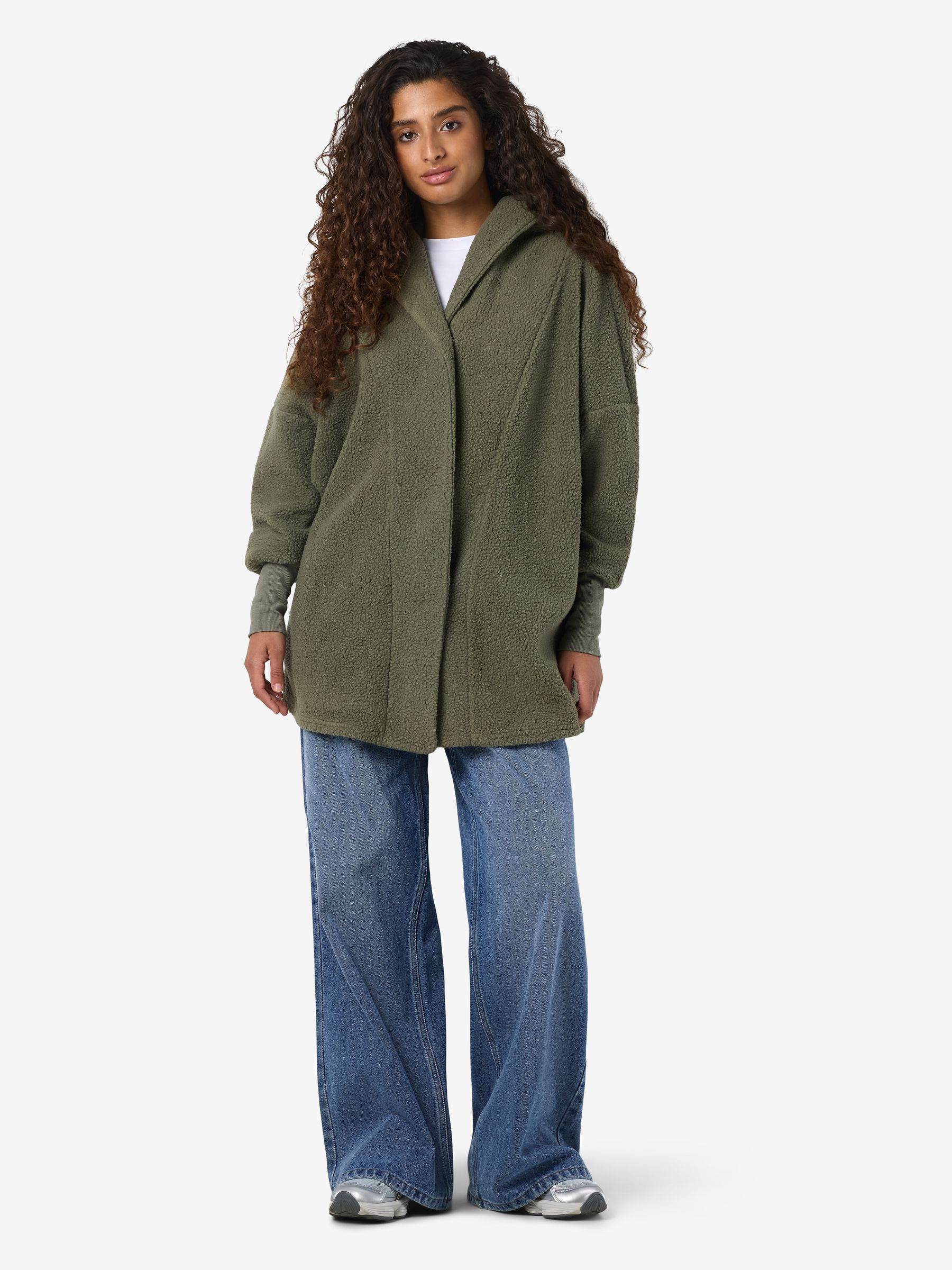 27028870_4472503_3.jpg Strickjacke Teddy Oversized mit Kapuze