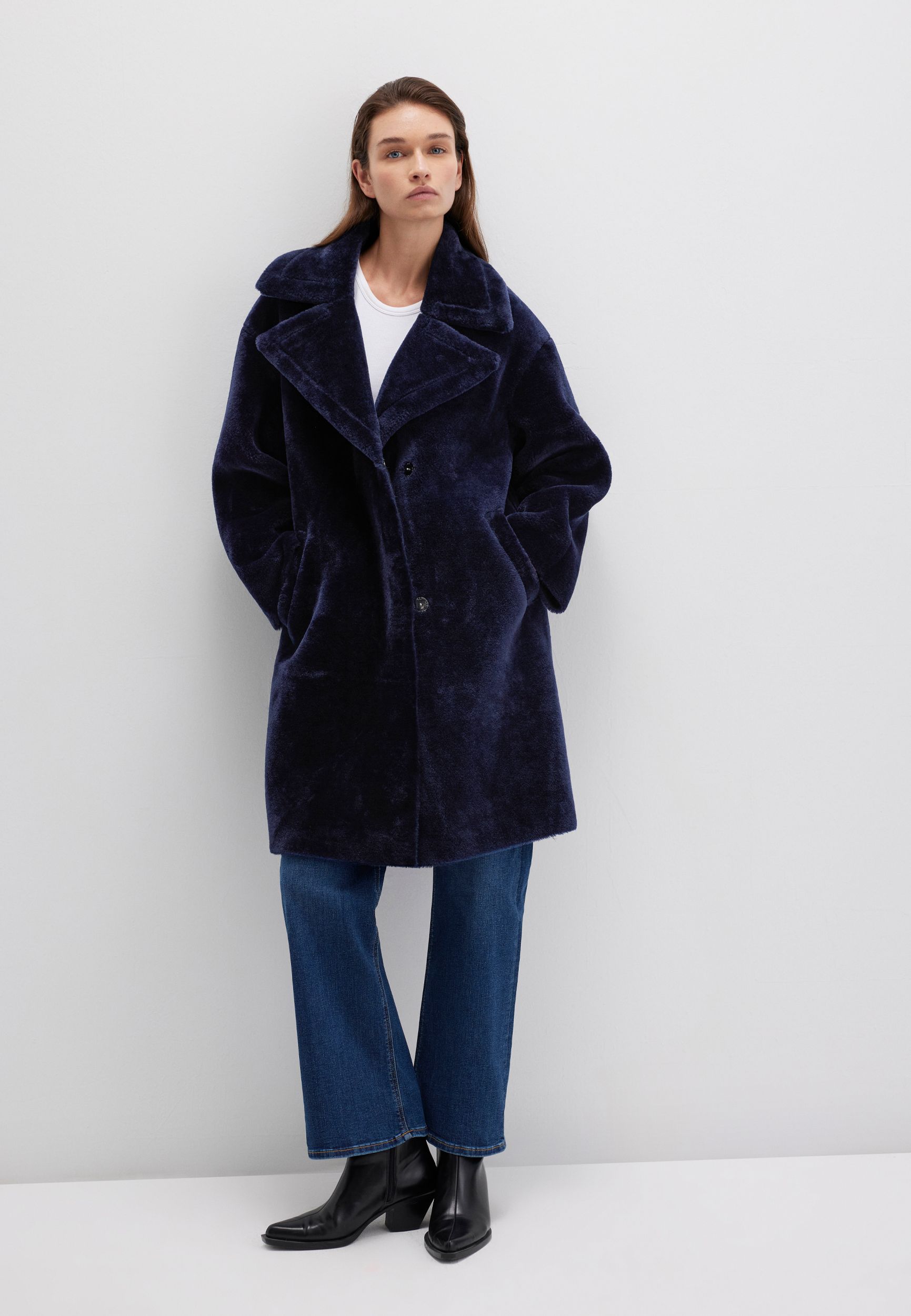M1110585_86415.jpg Eleganter Wintermantel mit Knopf und Schalkragen Design