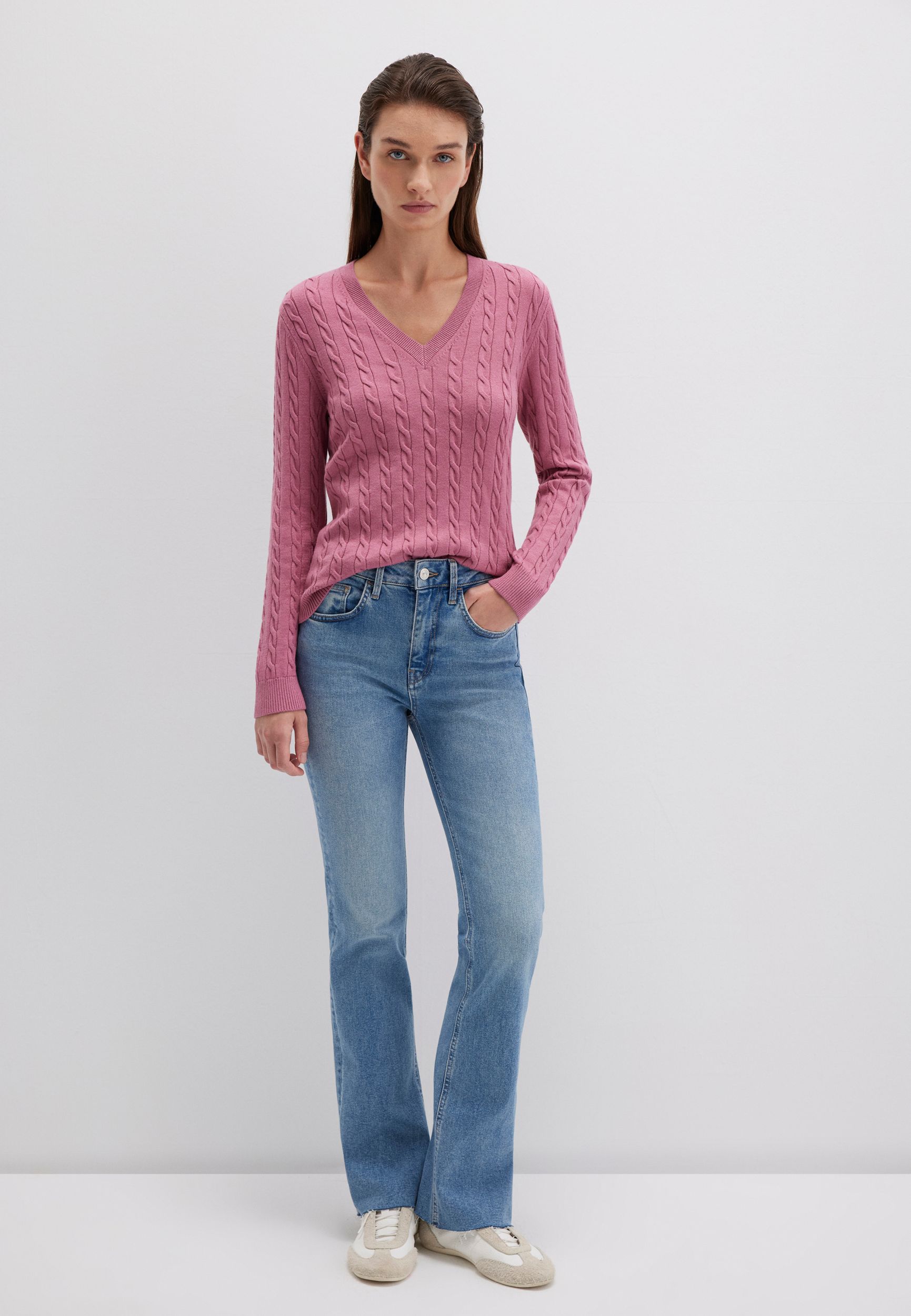 M1710340_70950.jpg Klassischer Zopfmuster Strickpullover mit V-Ausschnitt