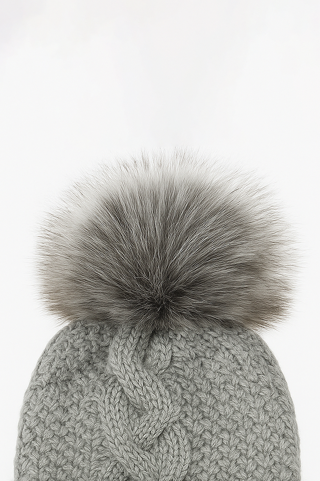 Weiche und warme Strickmütze für kalte Wintertage Weiche und warme Strickmütze für kalte Wintertage