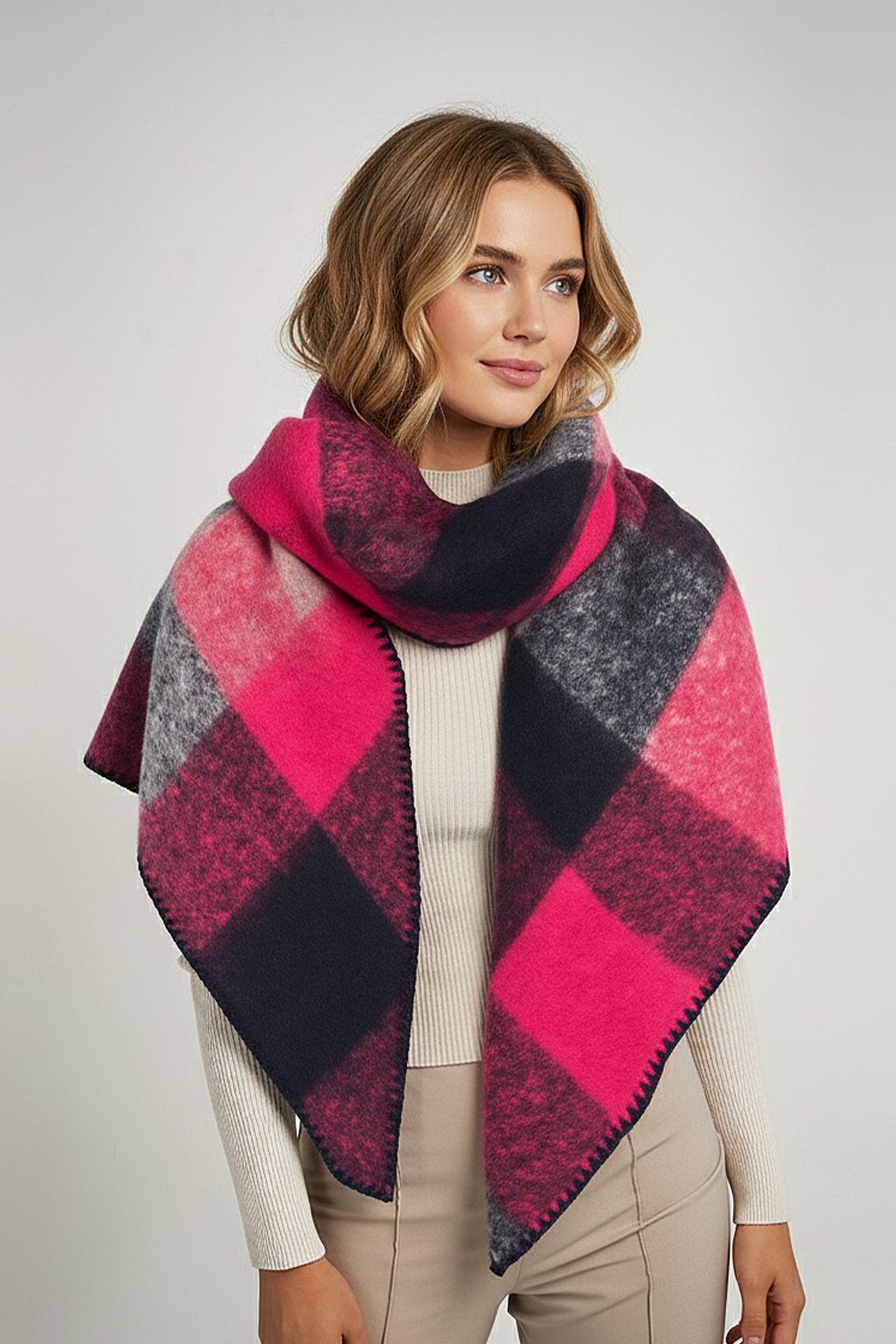 Eleganter Karierter Warmer Schal für Herbst & Winter Eleganter Karierter Warmer Schal für Herbst & Winter