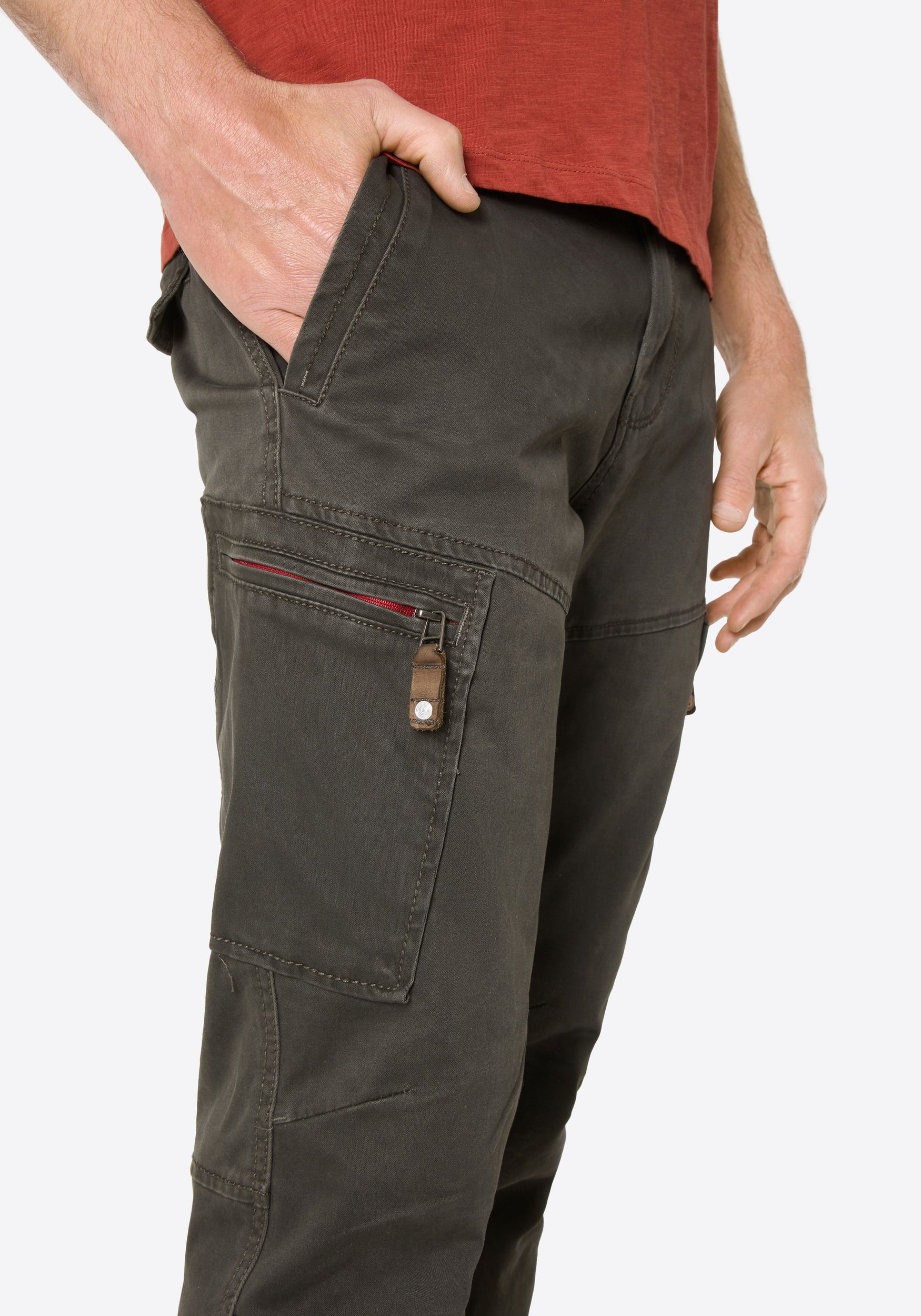Timezone Timezone Cargo-Hose in modernem Schnitt mit Reißverschlusstaschen – Grau, Bild 2