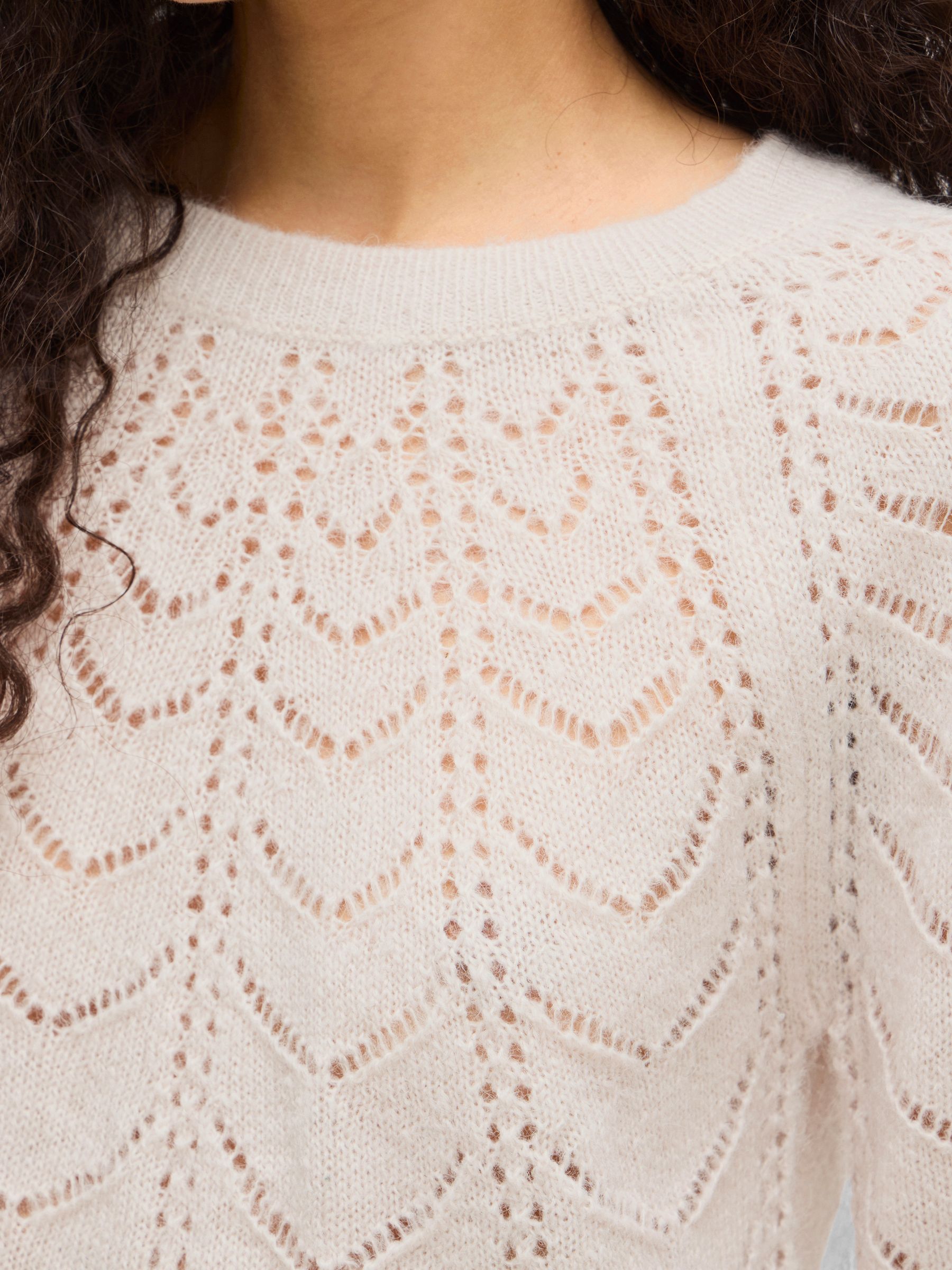 14108957_4808193_7.jpg Strickpullover mit Strukturmuster und Rundhals
