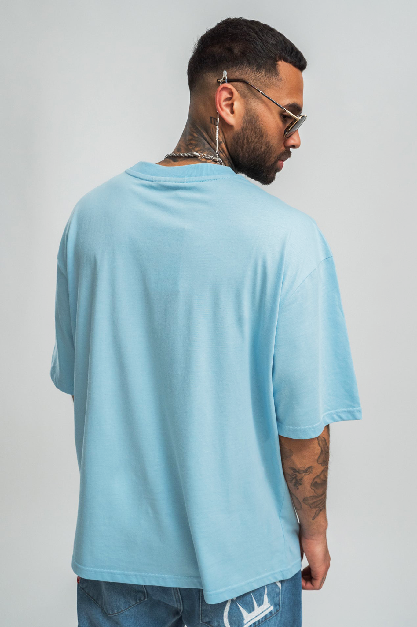 T-Shirt mit Signature Stickerei Weit Oversize T-Shirt mit Signature Stickerei Weit Oversize