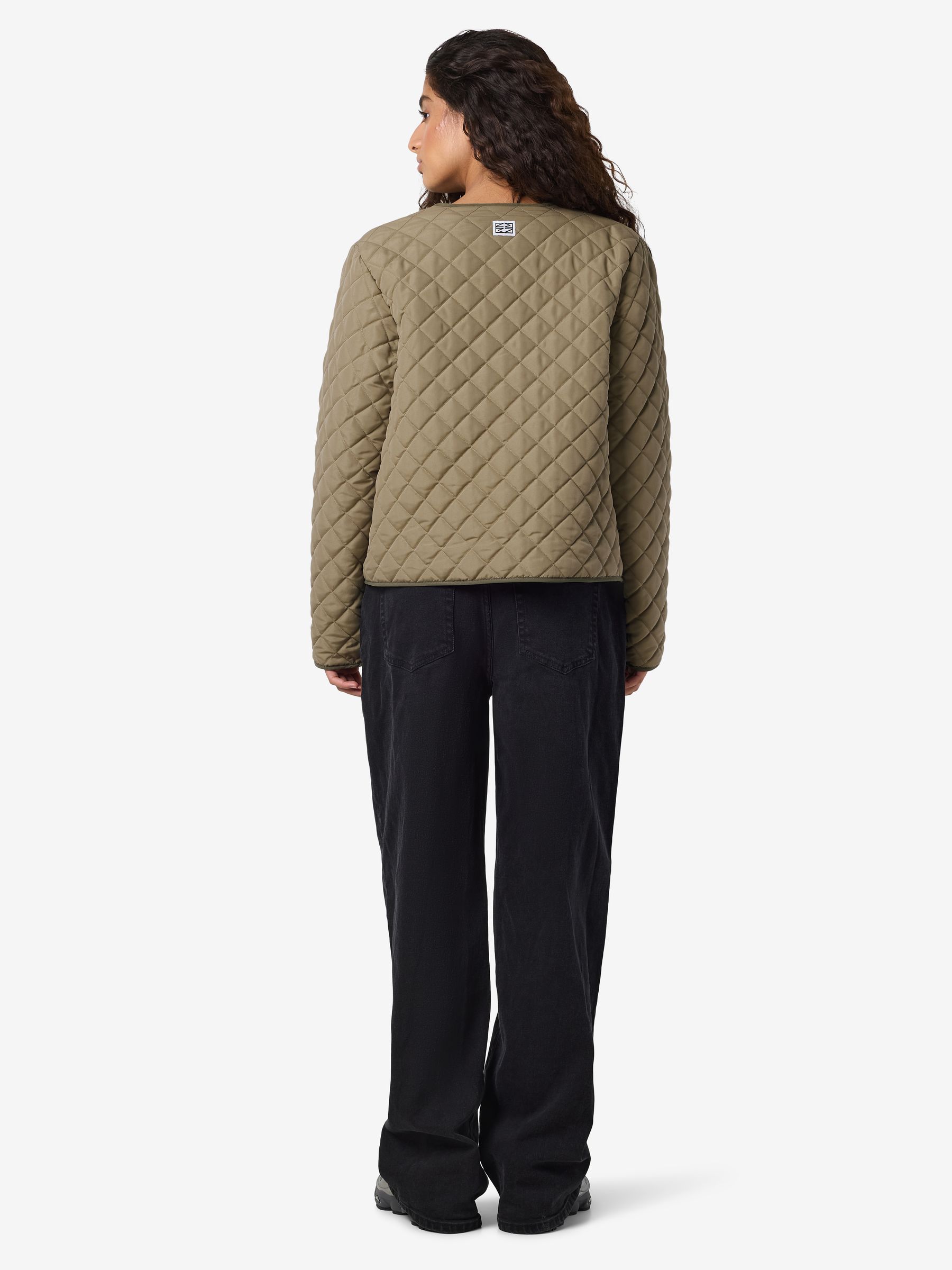 27035996_4902660_4.jpg Leichte Steppjacke kariert mit Druckknöpfen