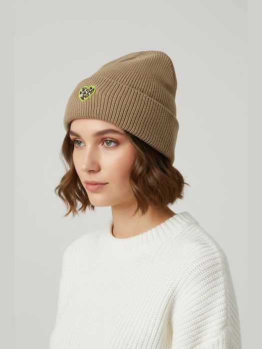 wärmend Strickmütze Umschlag gerippter Look Motiv Patch Herz, Farbe: Braun