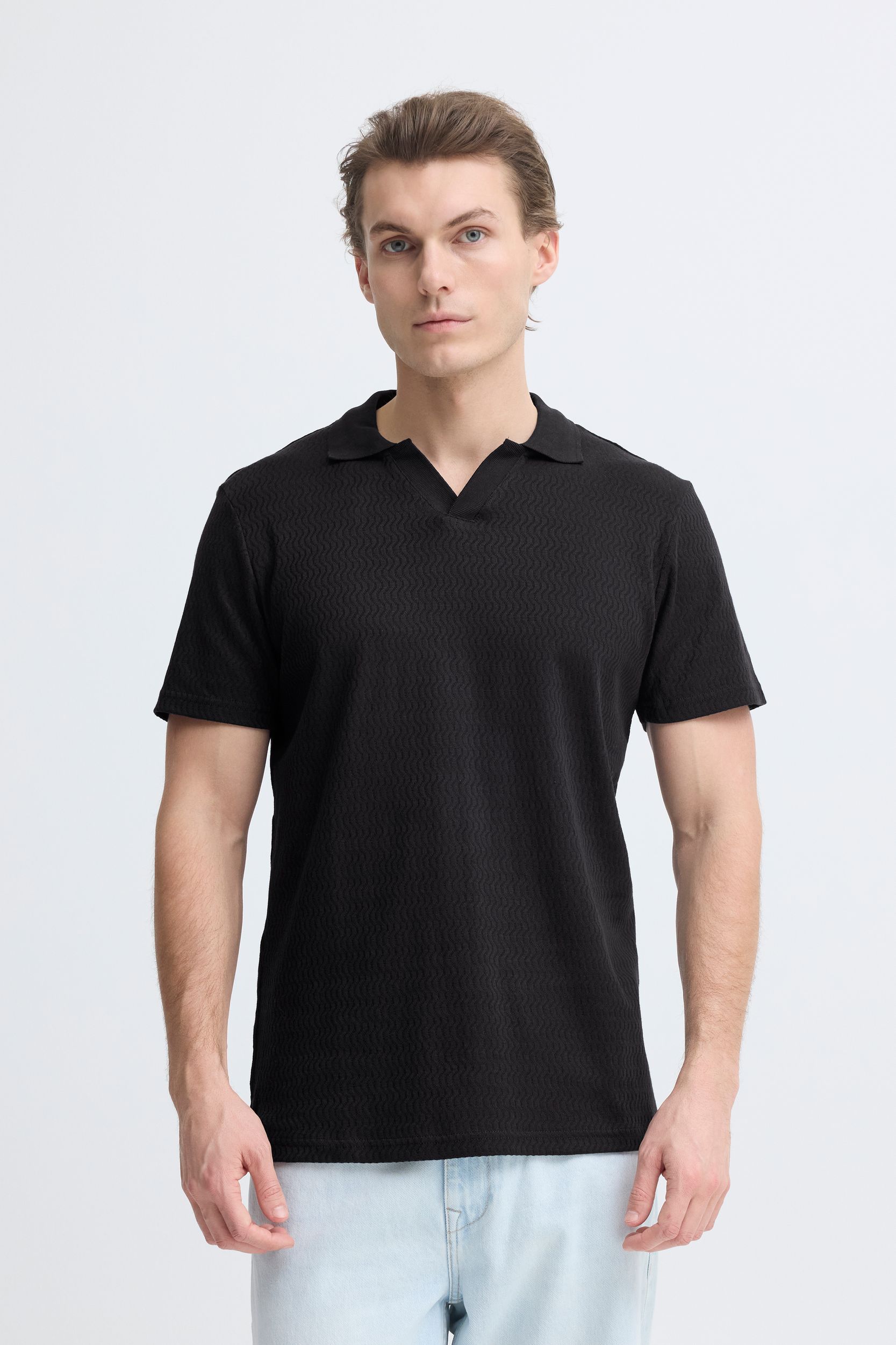 20720420-193911_193911_6.jpg Stilvolles Kurzarmshirt V-Ausschnitt Polokragen Casual