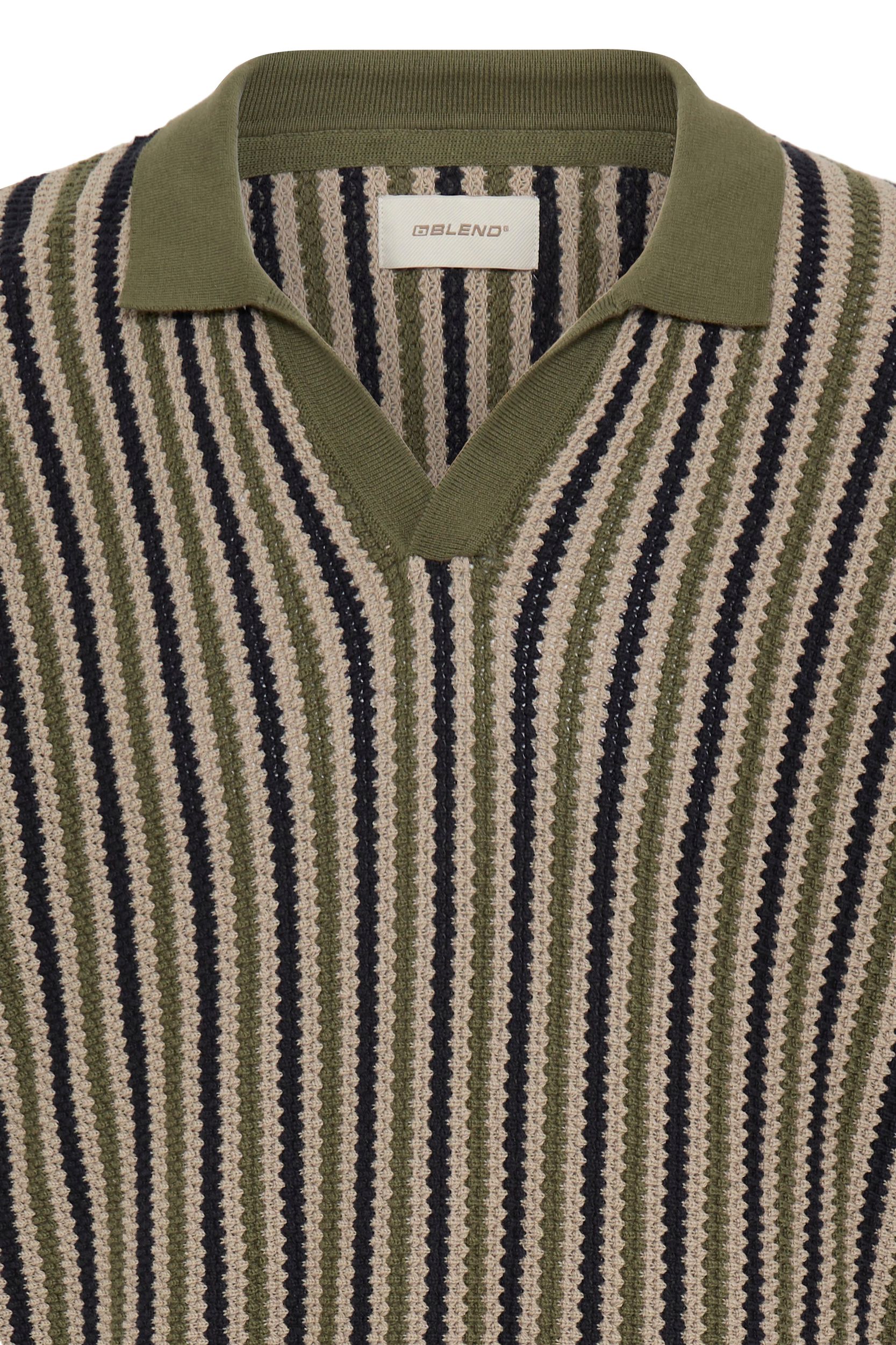 20720431-180523_180523_3.jpg Stilvolles Kurzarmshirt V-Ausschnitt Rippbündchen Casual