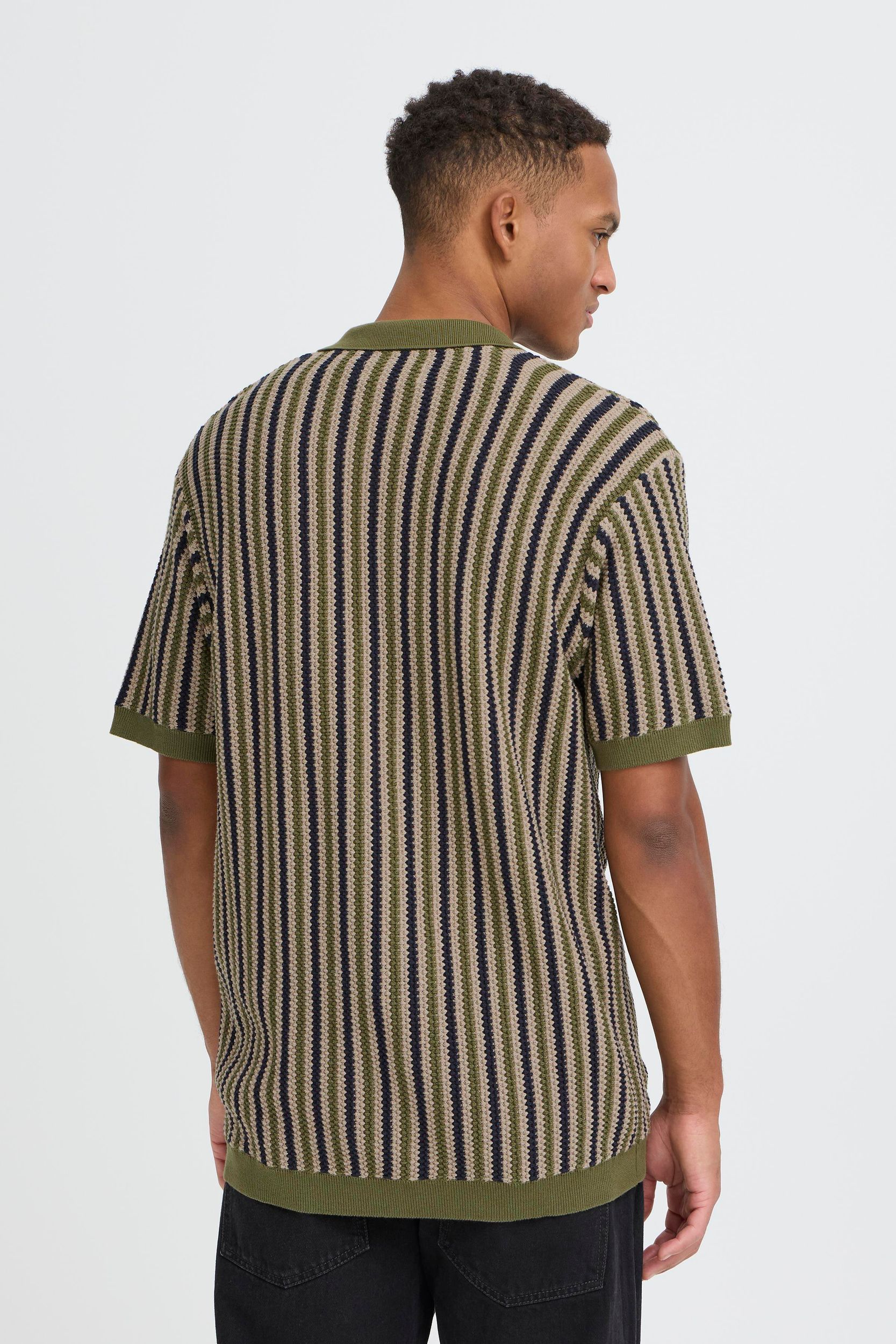 20720431-180523_180523_7.jpg Stilvolles Kurzarmshirt V-Ausschnitt Rippbündchen Casual