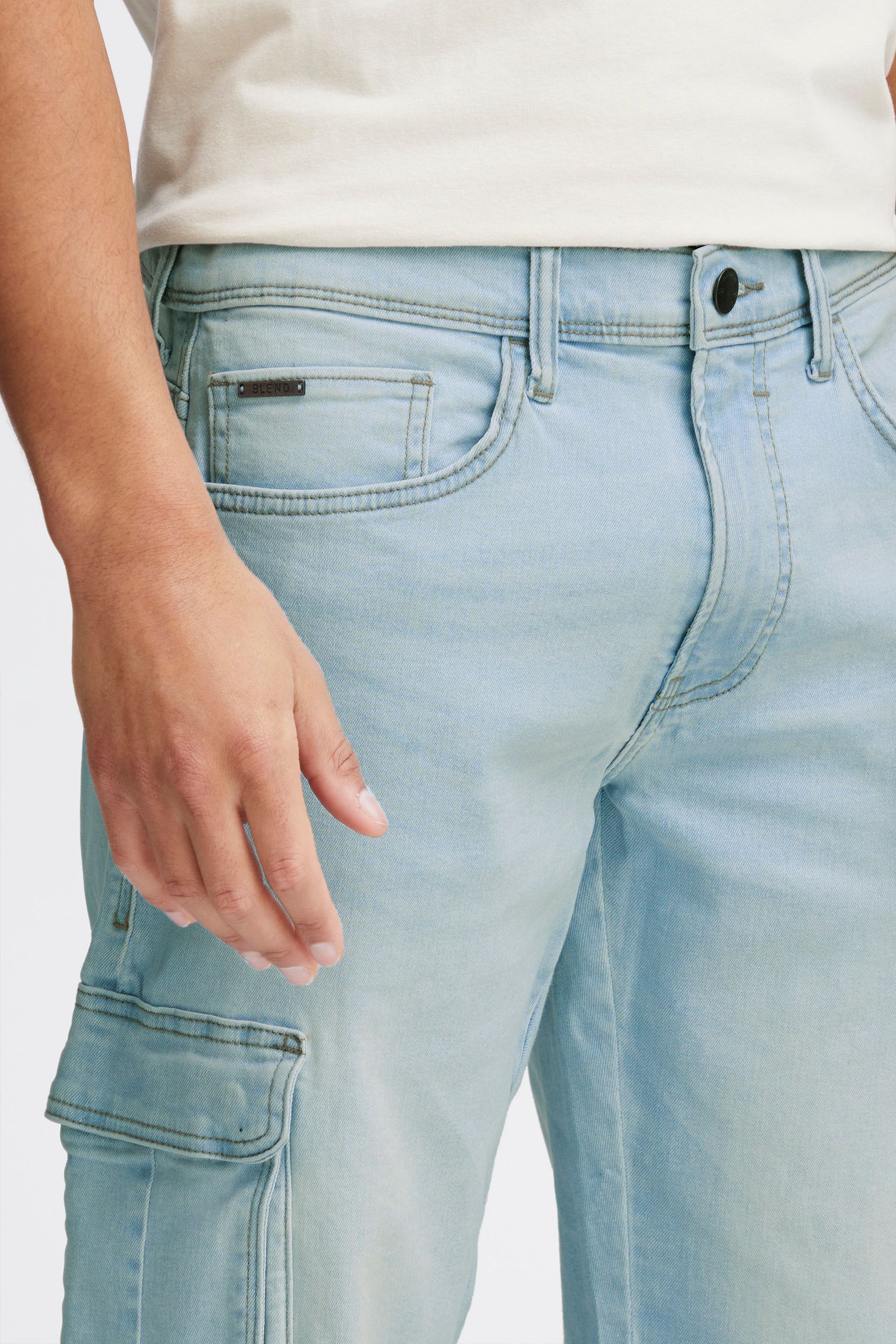 20713329-200290_200290_4.jpg Lässige Sommershorts Moderne Taschen Relaxed Design Denim