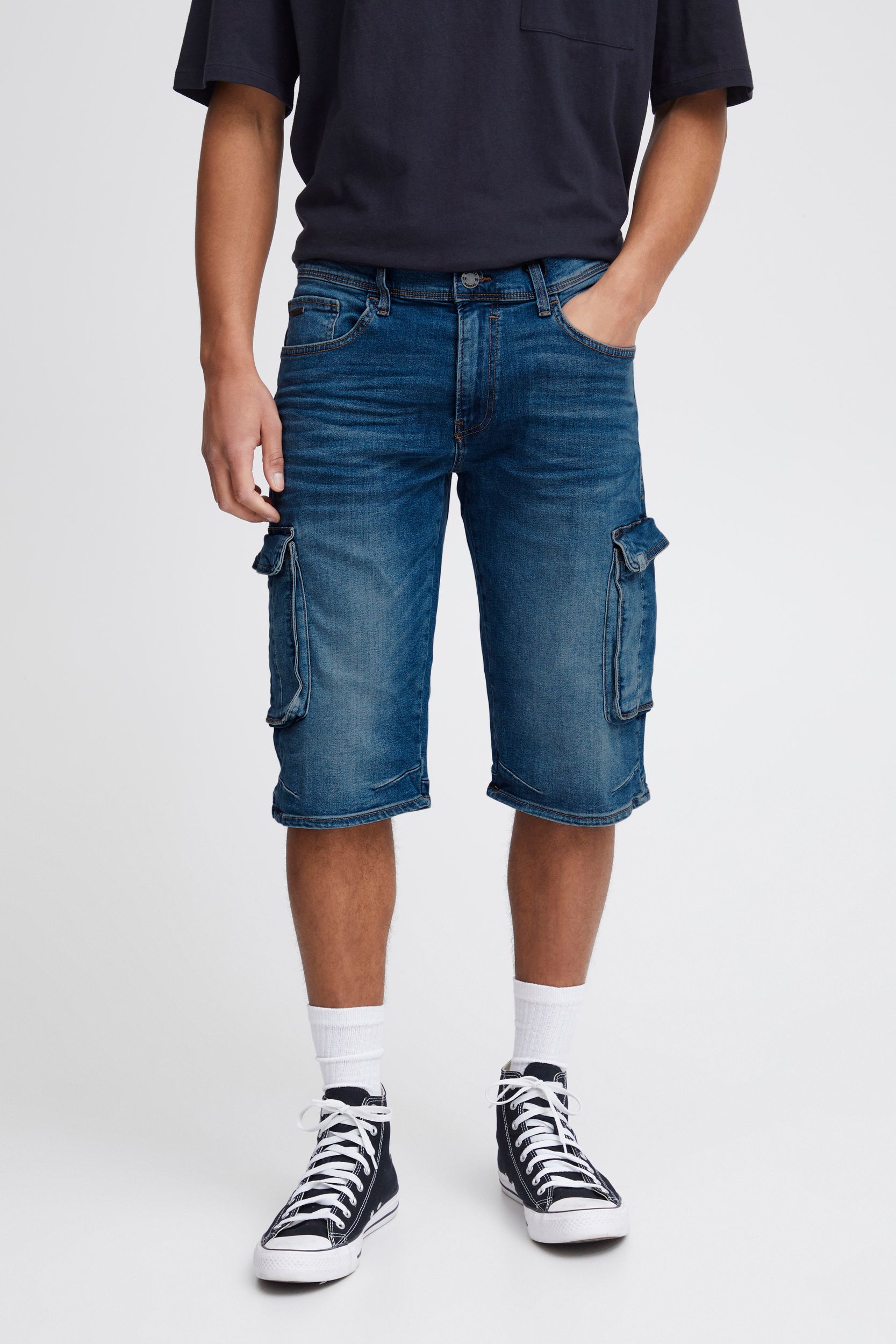 20713329-200291_200291_6.jpg Lässige Sommershorts Moderne Taschen Relaxed Design Denim