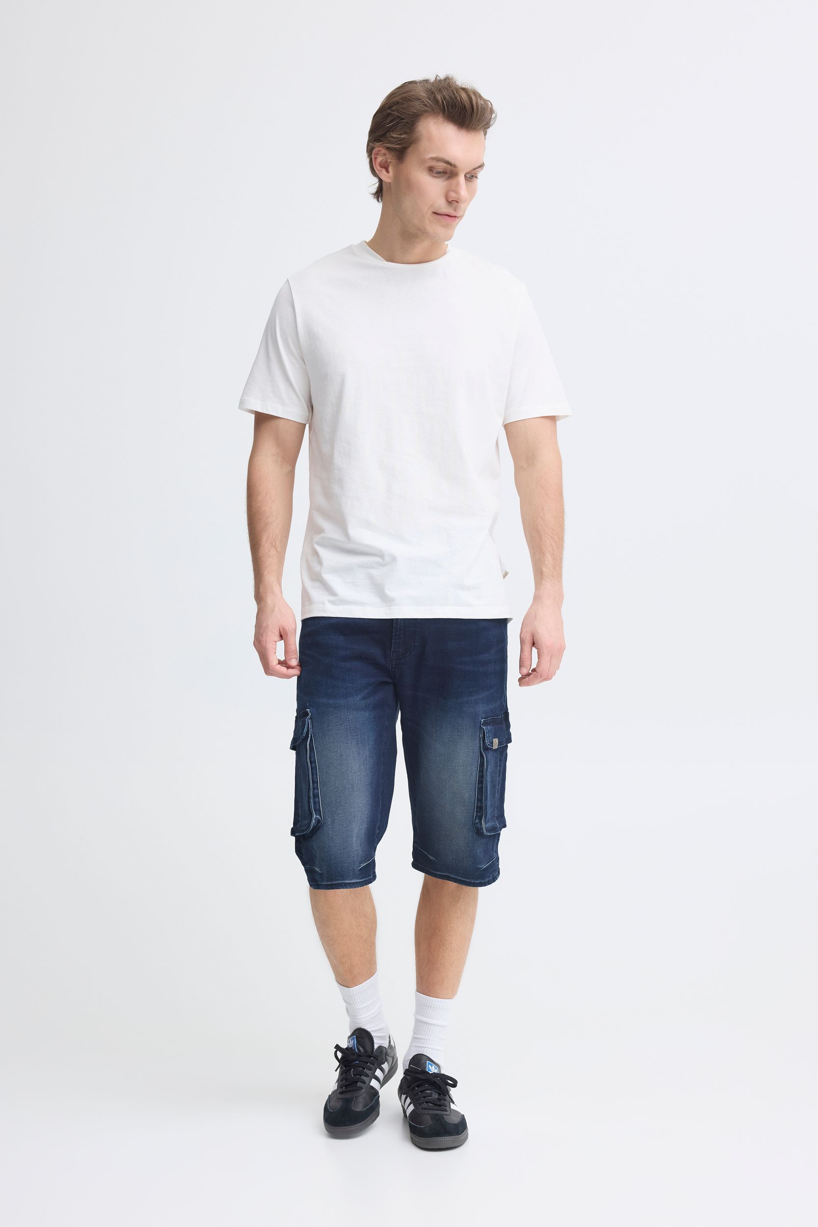 20713329-200292_200292_5.jpg Lässige Sommershorts Moderne Taschen Relaxed Design Denim