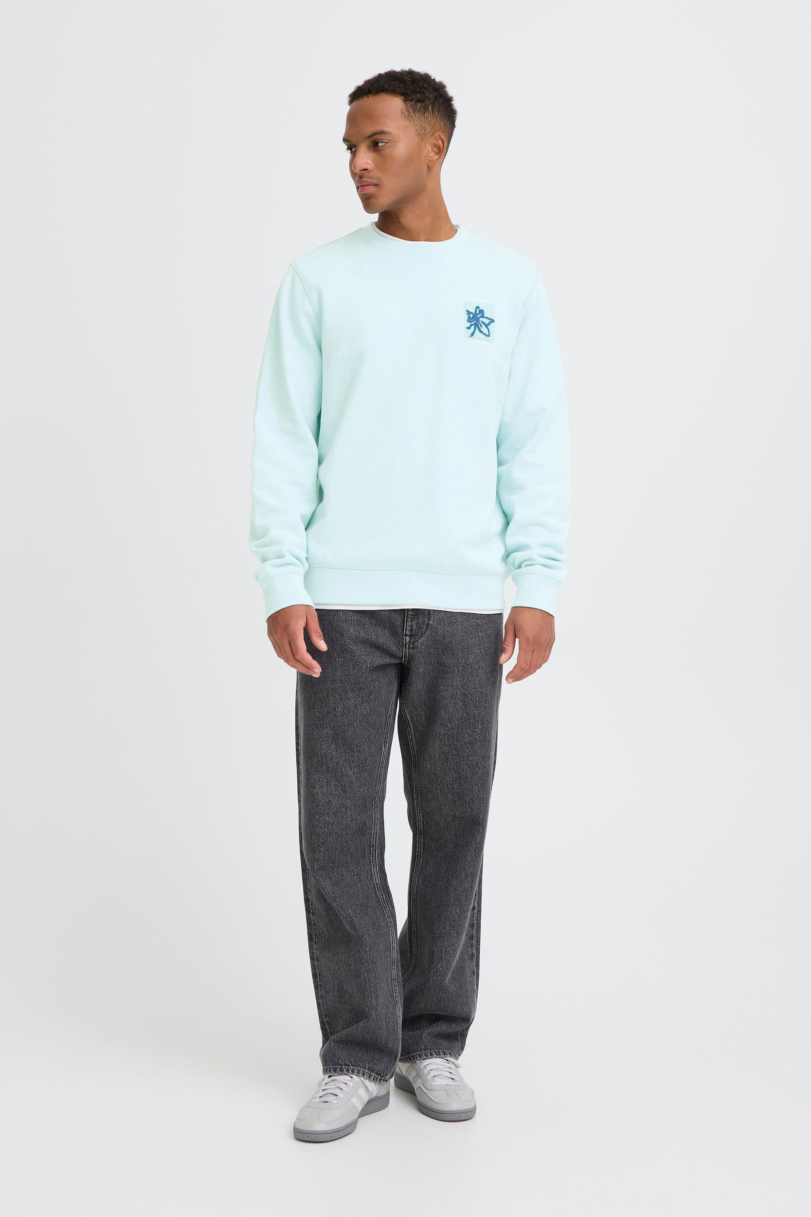 Blend BLEND Langarmshirt mit Muster und Rundhalsausschnitt – Blau, Bild 2