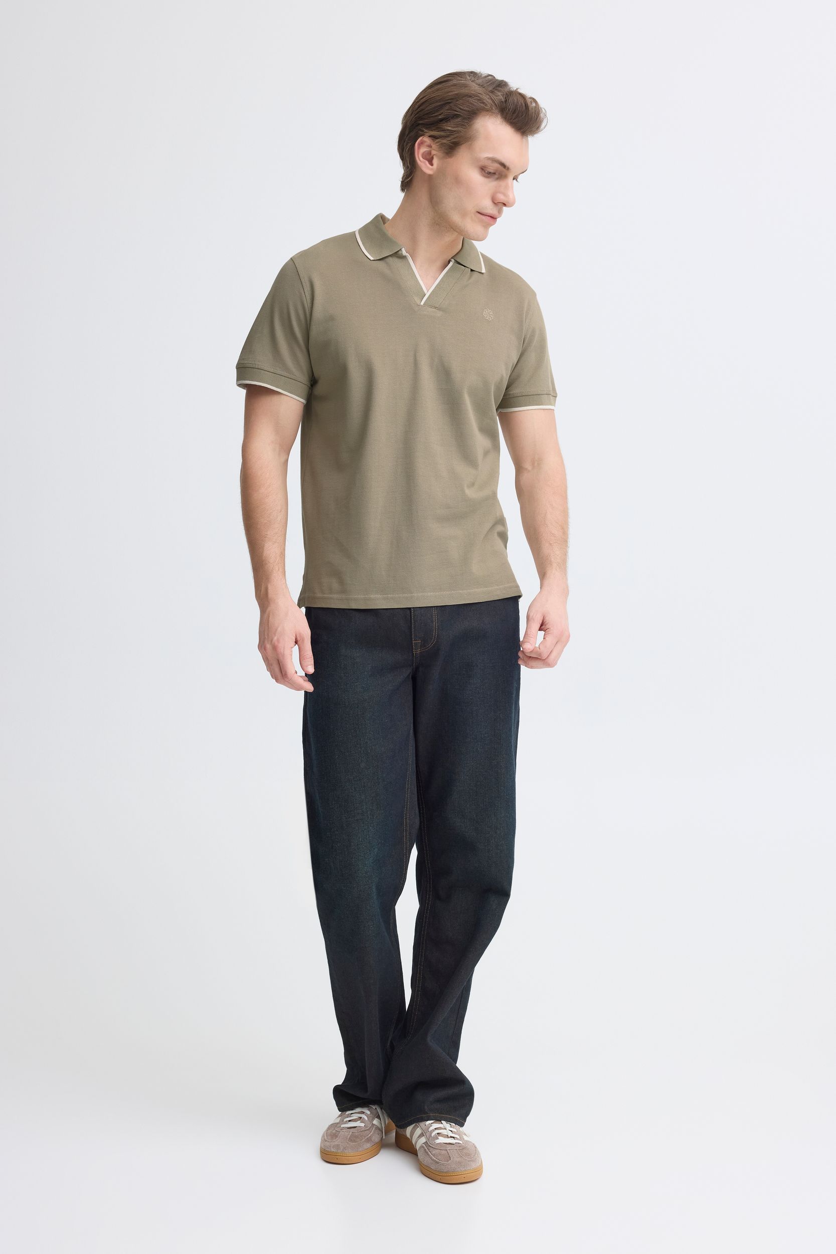 20720432-171108_171108_5.jpg Kurzarm Poloshirt Einfarbig V-Ausschnitt Polokragen