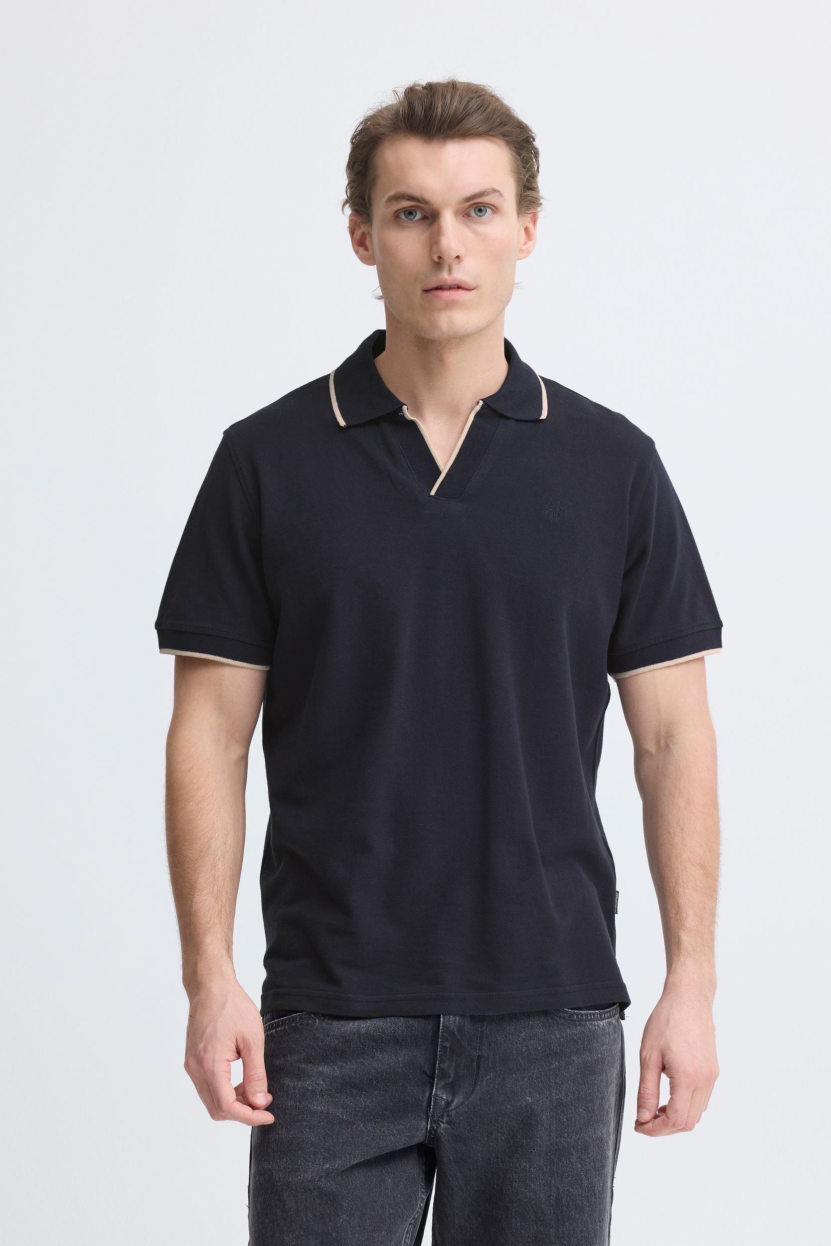 20720432-194011_194011_6.jpg Kurzarm Poloshirt Einfarbig V-Ausschnitt Polokragen