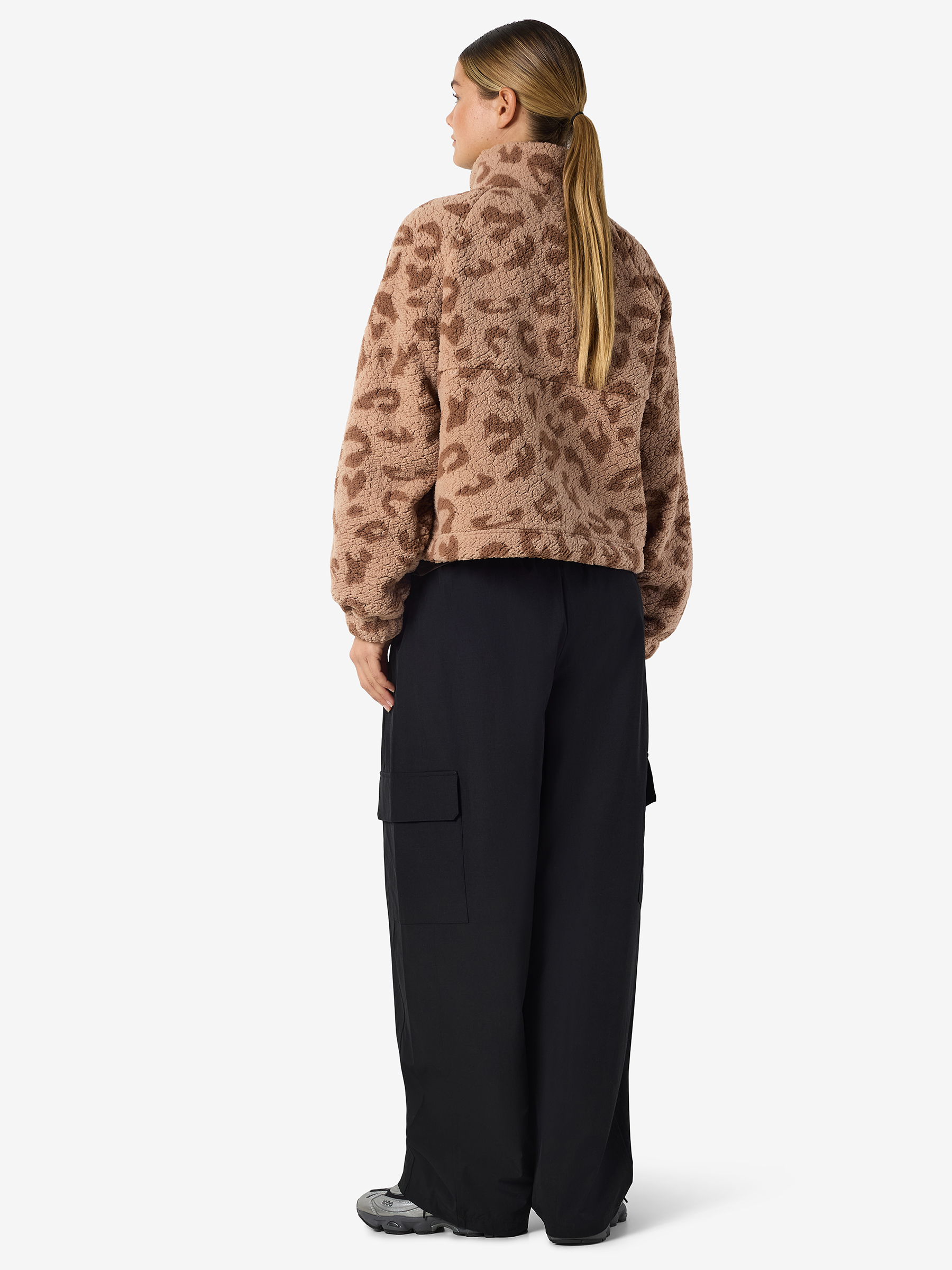 Flauschige Outdoorjacke Reißverschluss Trendigen Design Flauschige Outdoorjacke Reißverschluss Trendigen Design