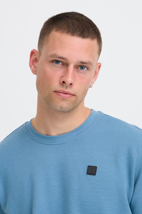 Blend BLEND Kurzarmshirt Rundhalsausschnitt Normaler Schnitt Basic – Blau, Bild 4