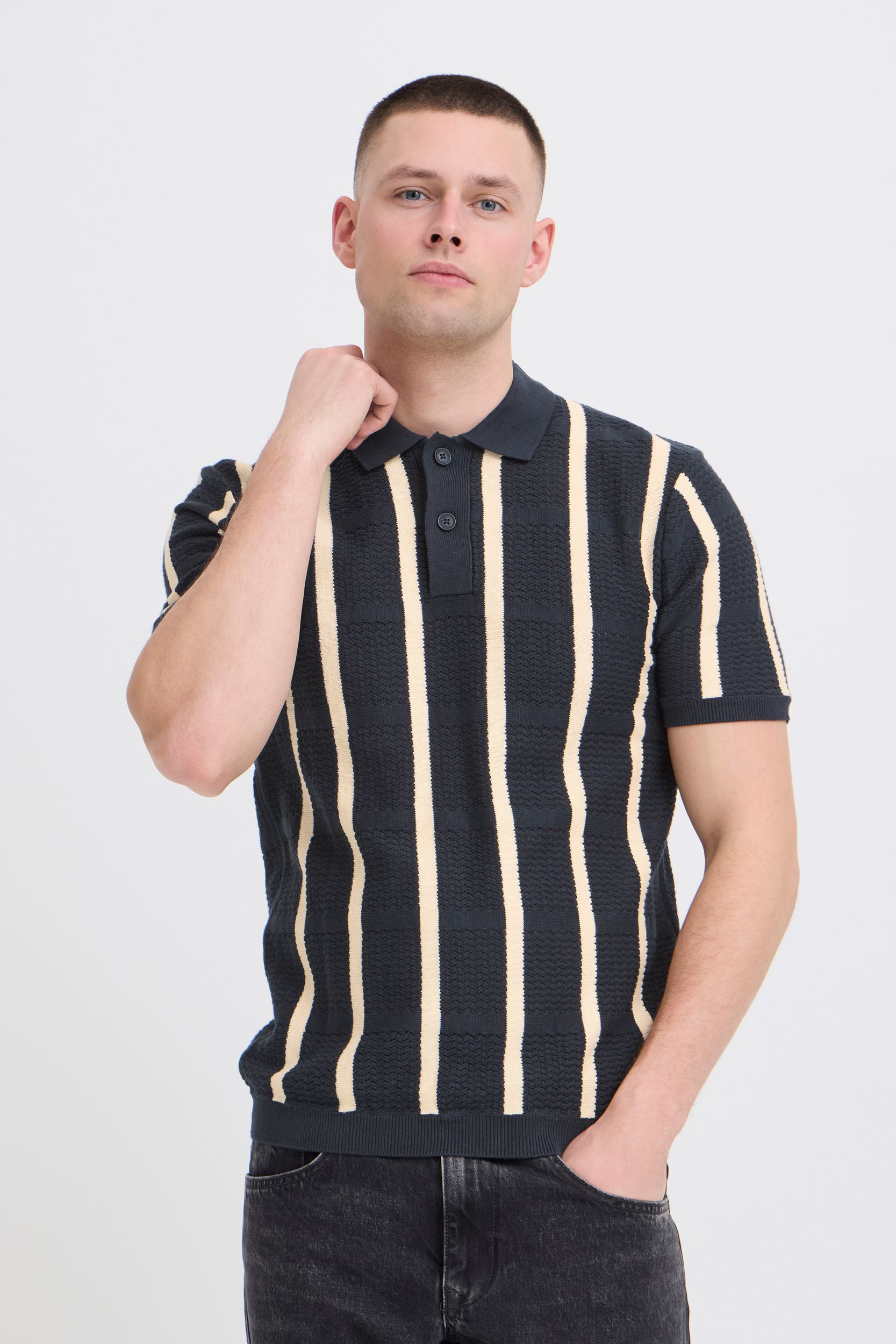 20720741-900007031_900007031_6.jpg Kurzarm Poloshirt Knopfverschluss Streifenmuster Casual