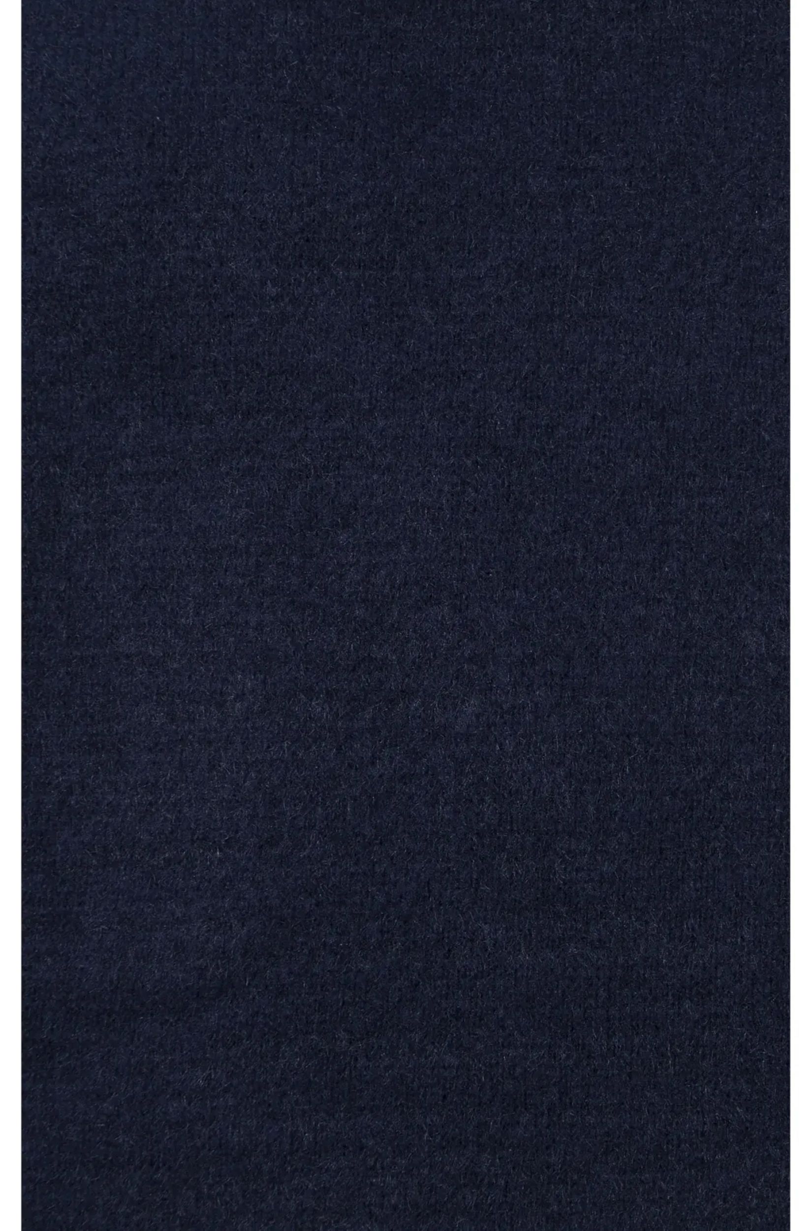 Leichter Strickschal Vielfältig Kombinierbar Moderner Stil Leichter Strickschal Vielfältig Kombinierbar Moderner Stil