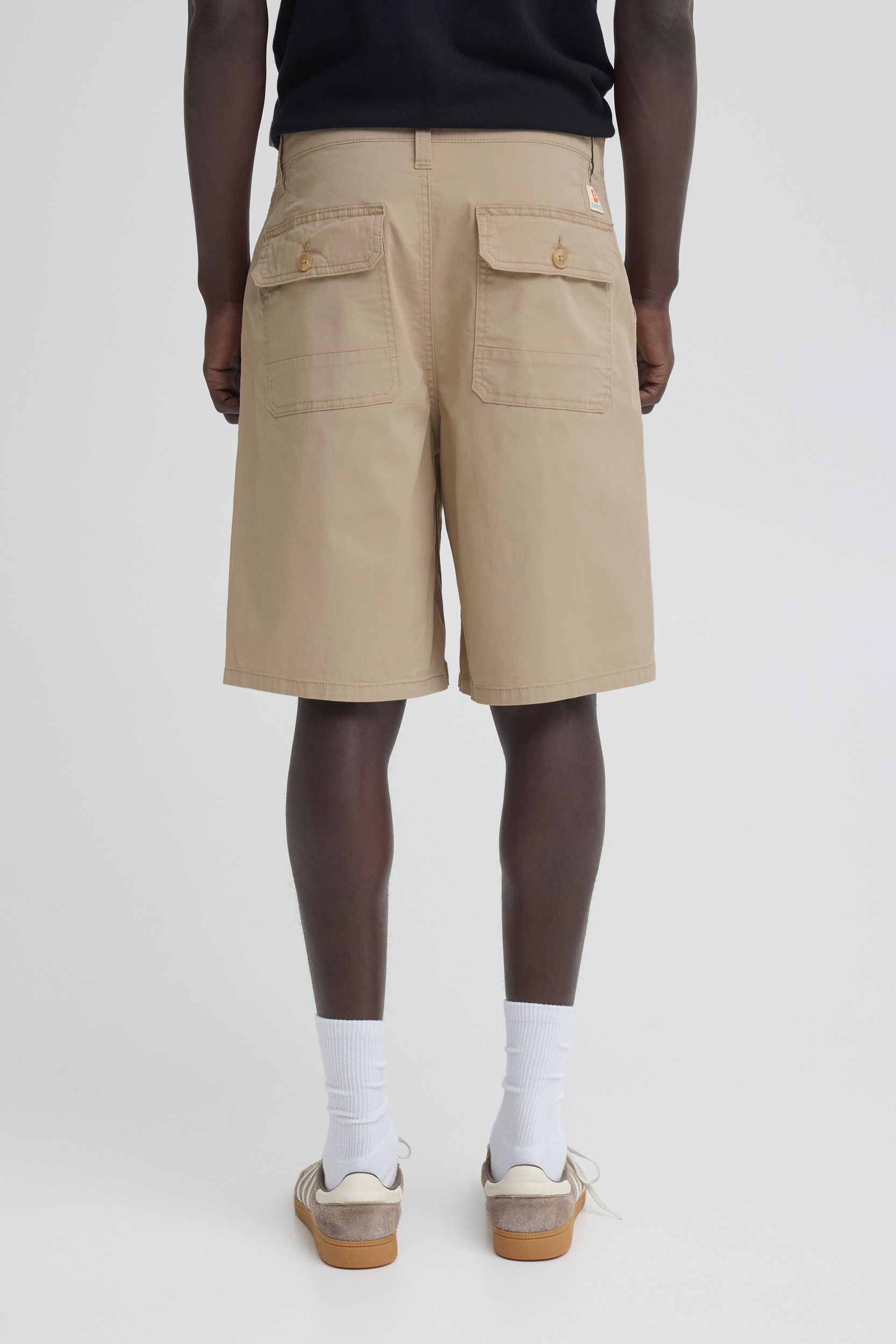 20720824-161104_161104_7.jpg Weite Chinoshorts Reißverschluss Cargotaschen Einfarbig
