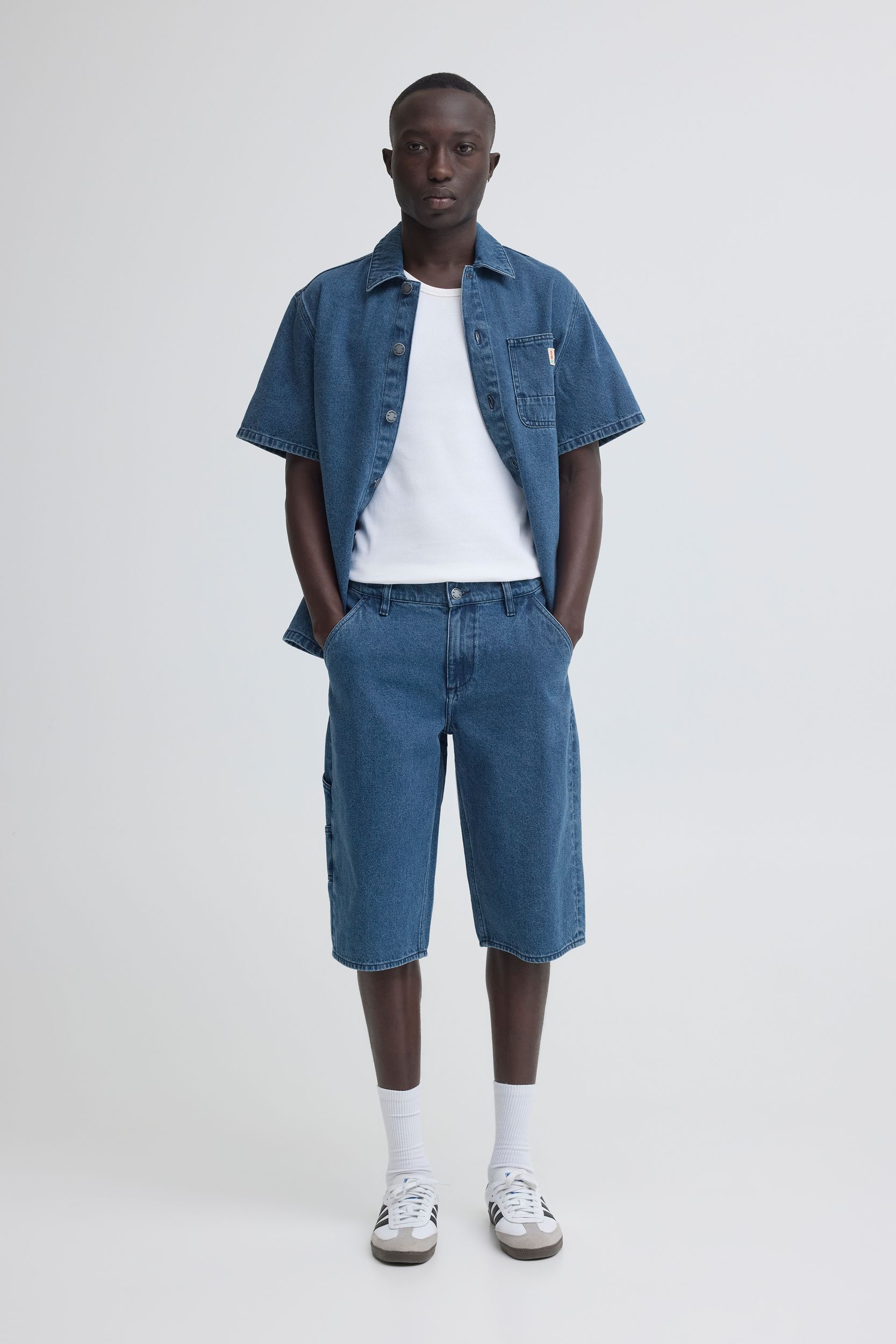 20720823-200291_200291_5.jpg Lockere Knielange Jeansshorts Verdeckter Zip-Fly Sommer