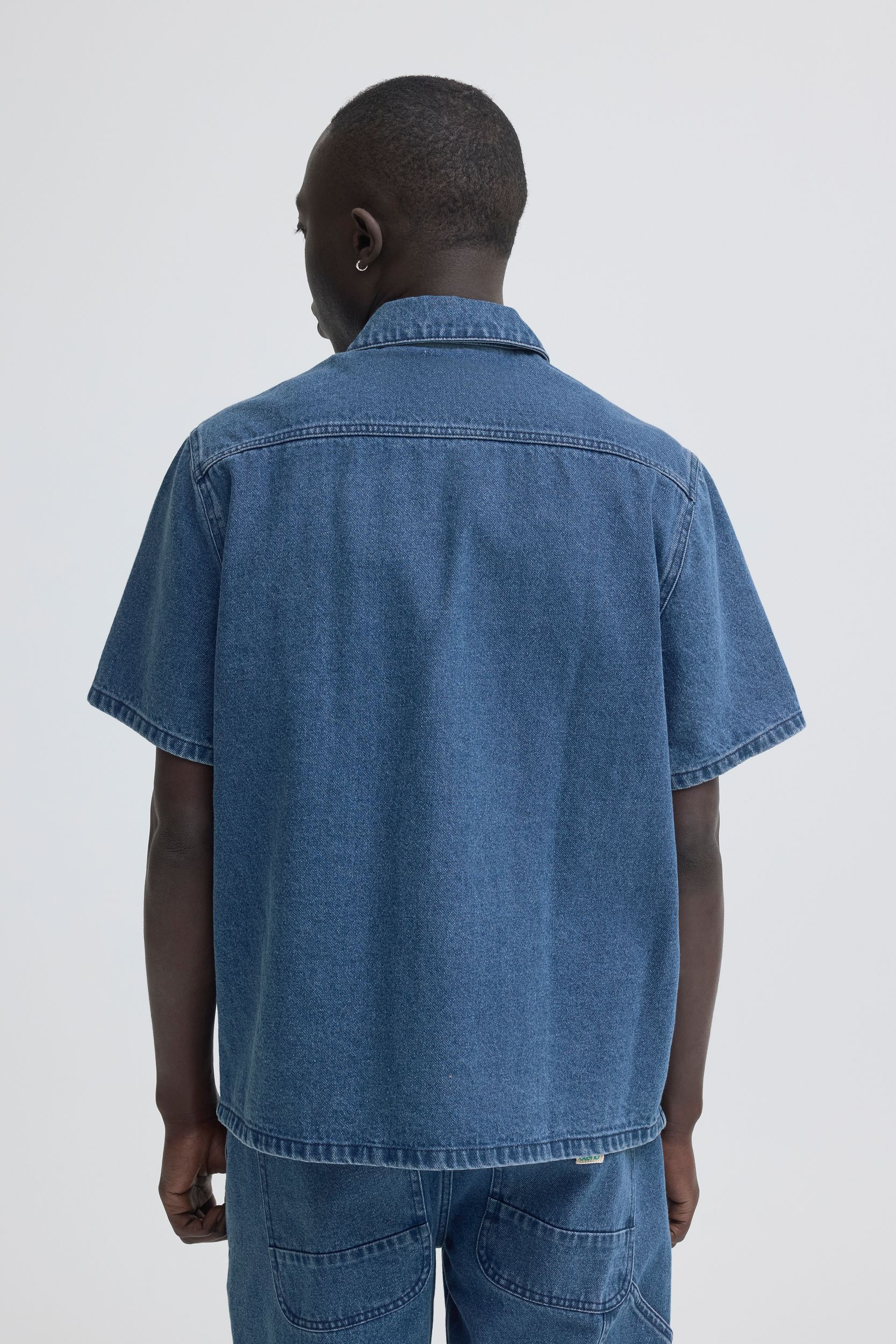 20720822-200291_200291_7.jpg Kurzarm Shirt mit Knopfleiste Kentkragen Loose Fit Denim