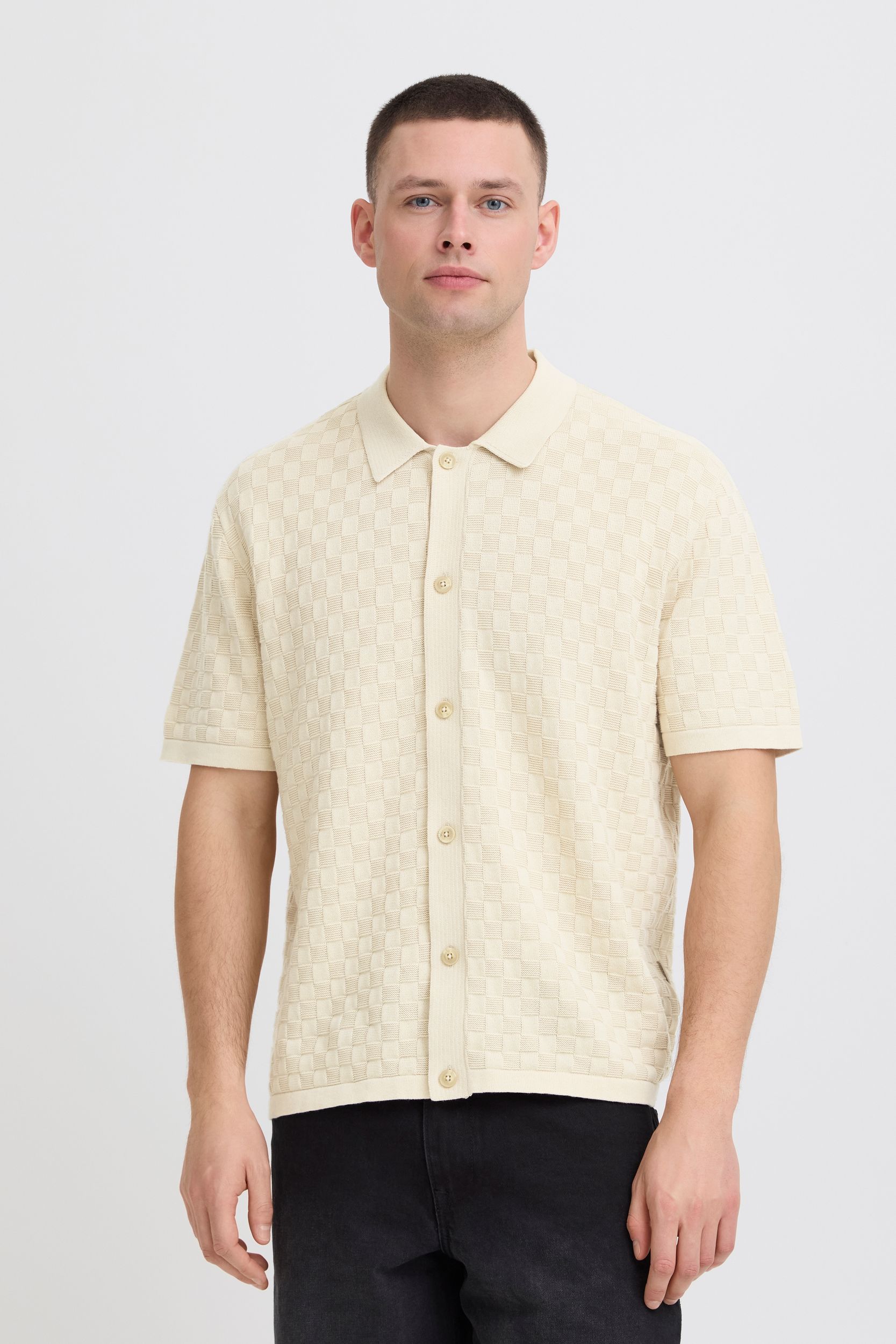 20720774-131008_131008_6.jpg Bequemes Kurzarmshirt Haifischkragen Knopfleiste Kariert