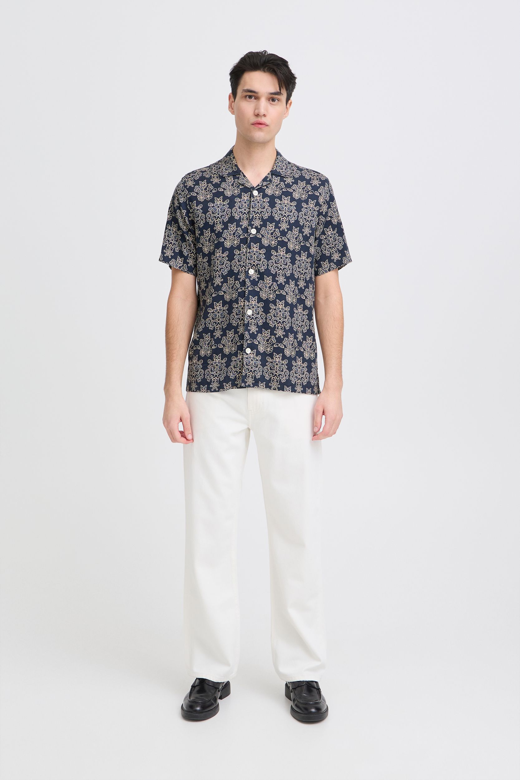 20506157_193923_400.jpg Bequemes Kurzarmshirt Knopfleiste Ornamentmuster Modisch
