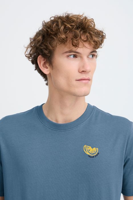 Casual Friday CASUAL FRIDAY Kurzarm-Shirt mit Rundhals und Stickerei-Detail – Blau, Bild 4