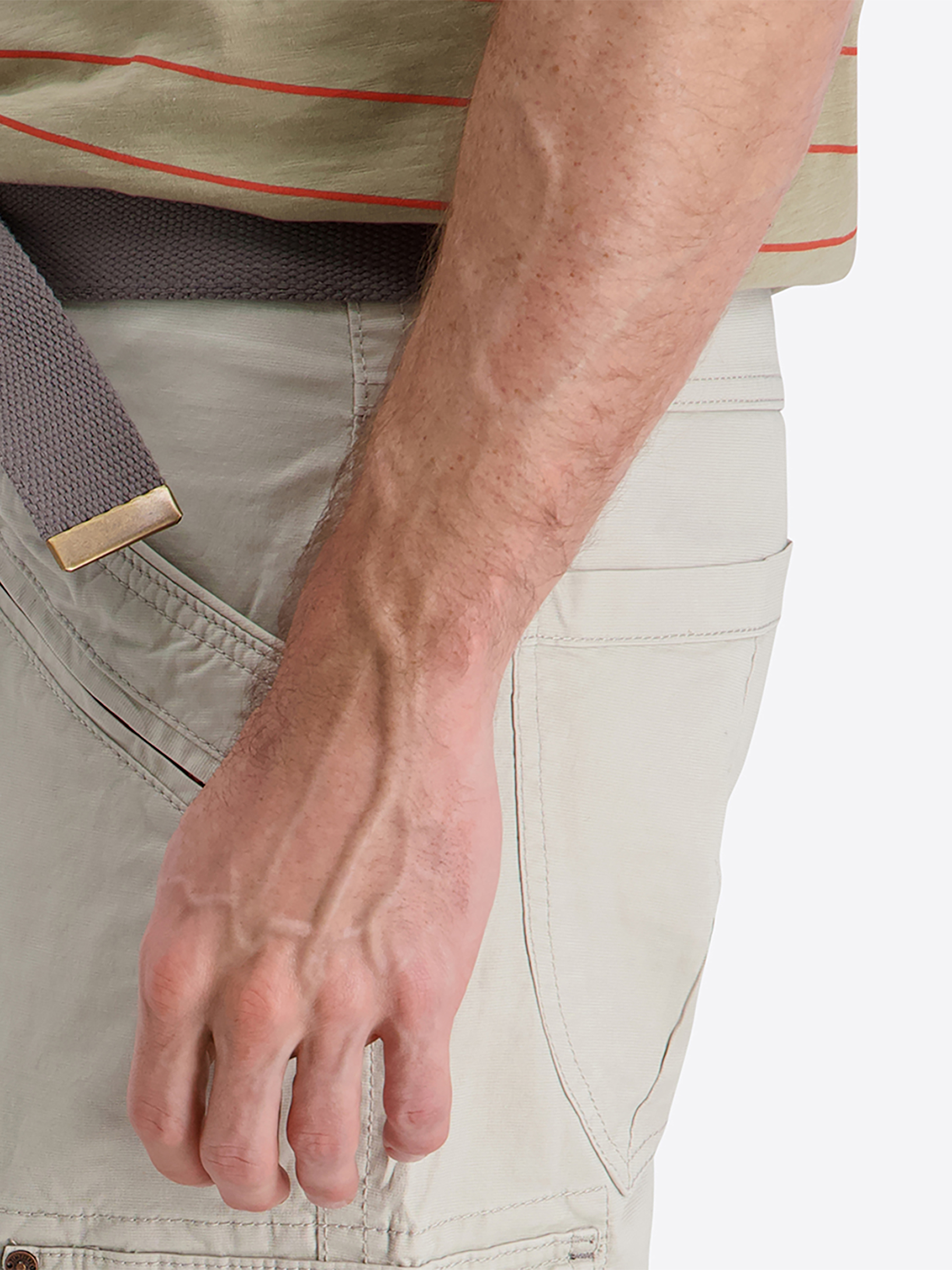 Stilvolle Cargoshorts Gürtel Einschubtaschen Modern Stilvolle Cargoshorts Gürtel Einschubtaschen Modern
