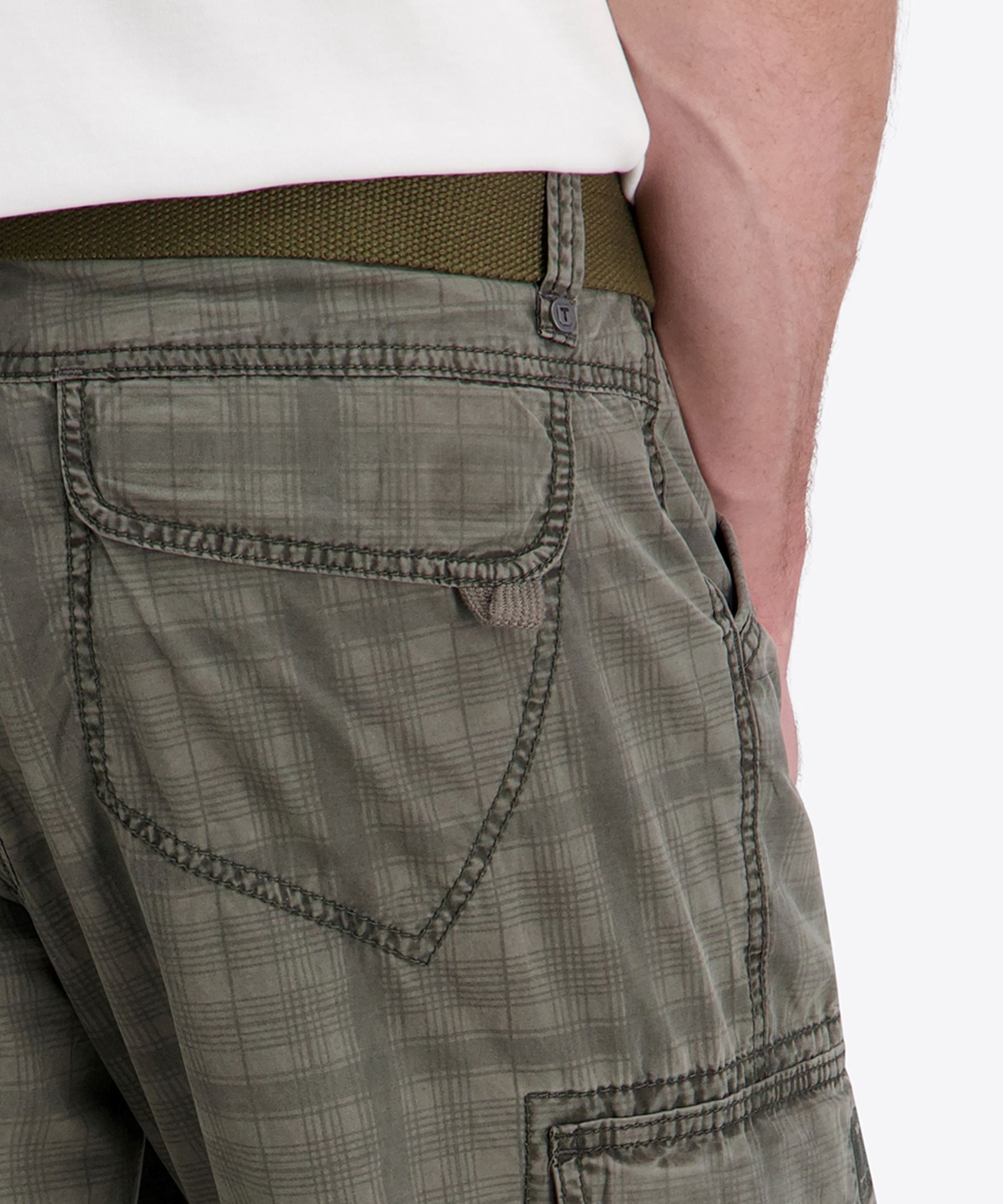 Loose Fit Shorts Gürtel Cargo Style Wadenlang Kariert Loose Fit Shorts Gürtel Cargo Style Wadenlang Kariert