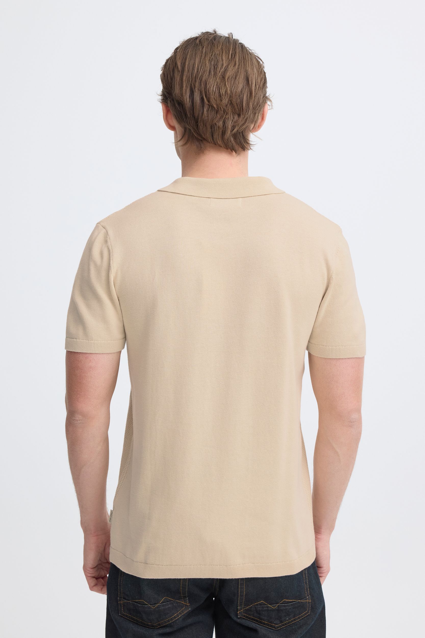 20720440-141107_141107_7.jpg Stilvolles Kurzarm Poloshirt V-Ausschnitt Kent Casual