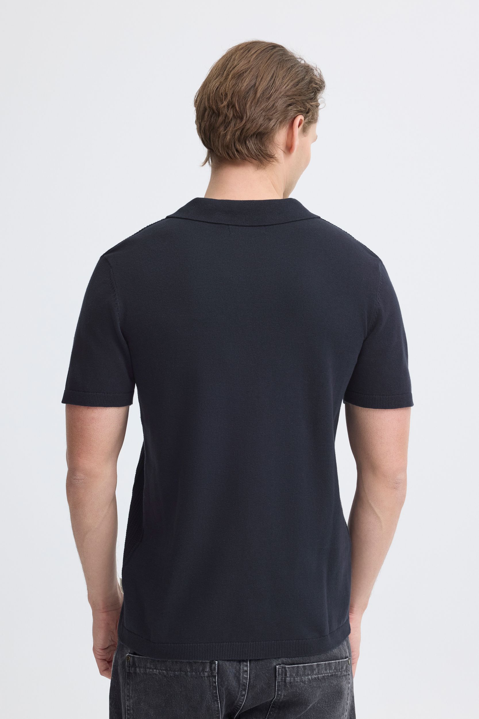 20720440-194011_194011_7.jpg Stilvolles Kurzarm Poloshirt V-Ausschnitt Kent Casual
