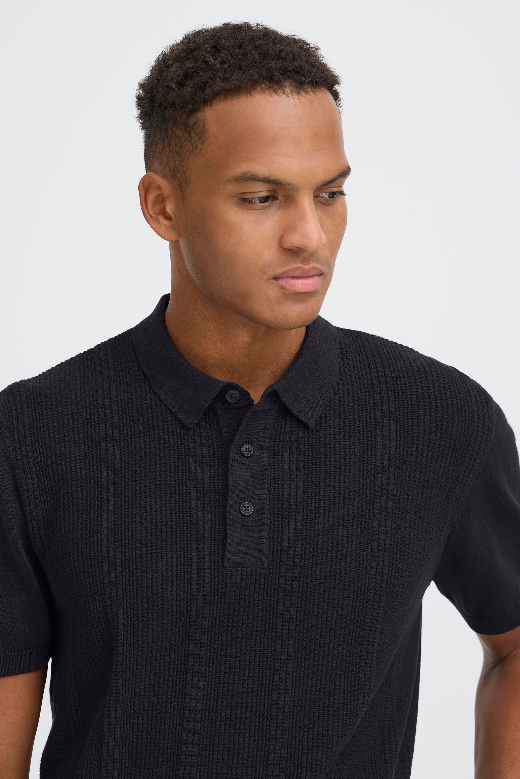 20720438-193911_193911_2.jpg Stilvolles Kurzarm Strickpoloshirt Regular Fit Einfarbig