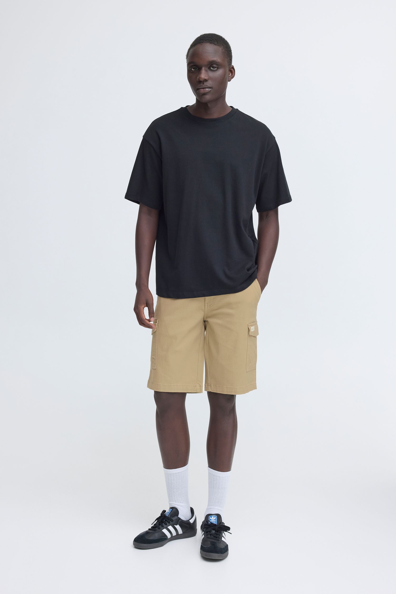 20720260-161315_161315_5.jpg Cargoshorts Regular Fit Reißverschluss Seitentaschen