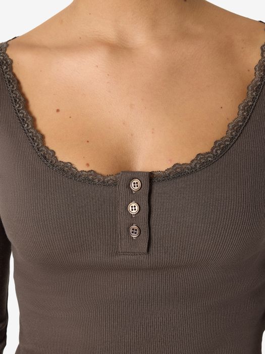 Noisy May NOISY MAY Langarmshirt Henley Ausschnitt Knopfverschluss Stilvoll – Braun, Bild 3