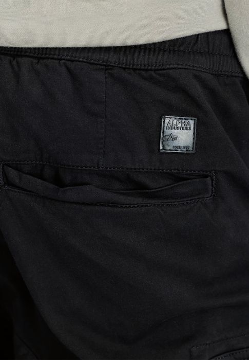 Alpha Industries Cargoshorts Regular Fit Kordelzug Pattentaschen Gummibund – Schwarz, Bild 3