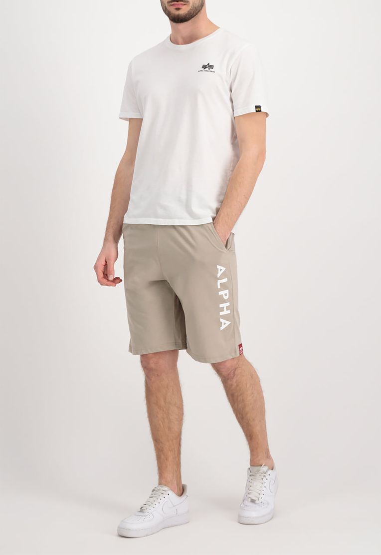 Alpha Industries Sweatshorts Regular Fit Kordelzug Logoprint Eingrifftaschen – Beige, Bild 2