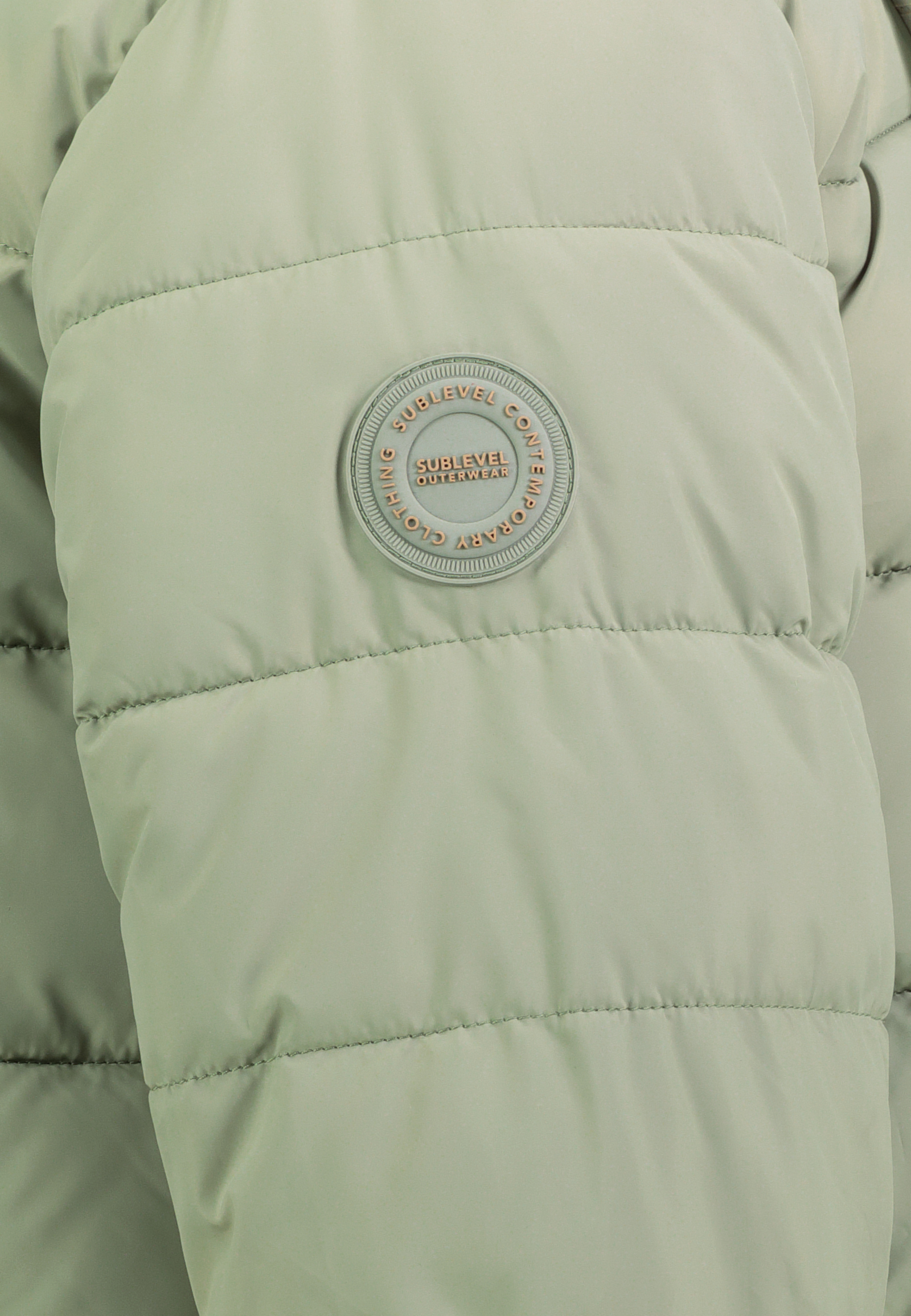 D51160XC44542C6_12300_D2.jpg Hochwertige Steppjacke Kapuze Reißverschlussdetails