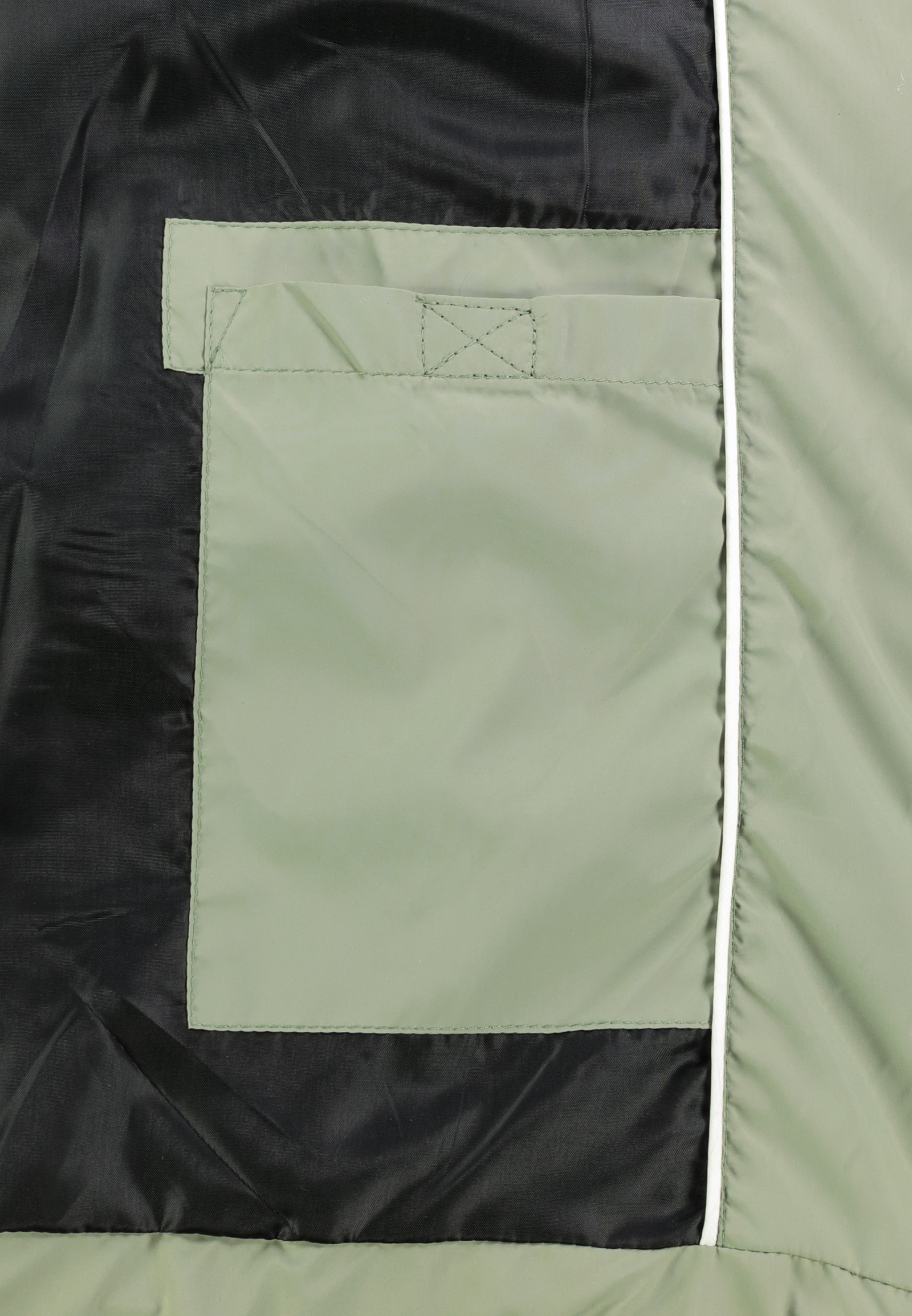 D51160XC44542C6_12300_D5.jpg Hochwertige Steppjacke Kapuze Reißverschlussdetails