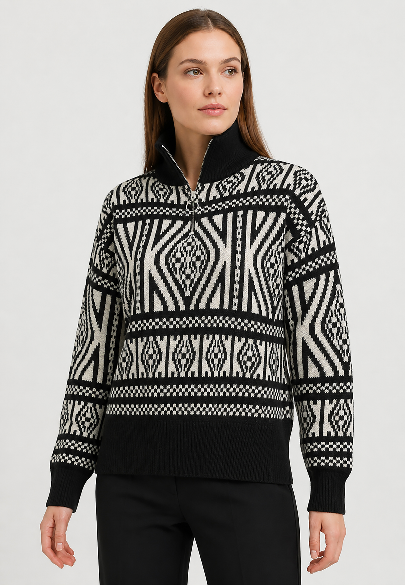 Stylischer Strickpullover Stehkragen Reißverschluss Stylischer Strickpullover Stehkragen Reißverschluss