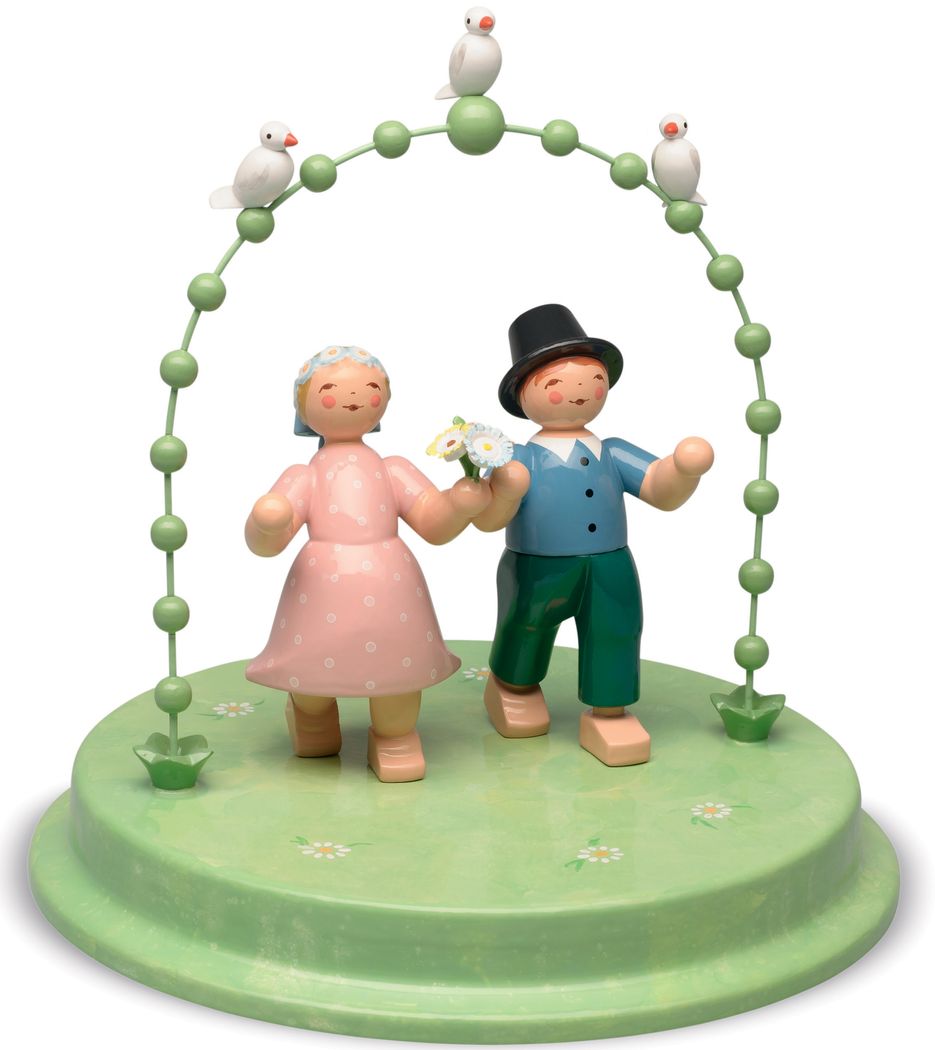 Liebespaar im Bogen mit drei Täubchen mit Widmung von Wendt & Kühn Liebespaar im Bogen mit drei Täubchen mit Widmung von Wendt & Kühn