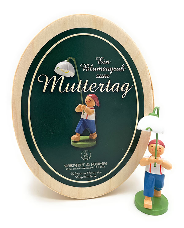 Muttertagsfigur Junge mit Märzenbecher 5248/4/MF in Spanschachtel von Wendt & Kühn Muttertagsfigur Junge mit Märzenbecher 5248/4/MF in Spanschachtel von Wendt & Kühn