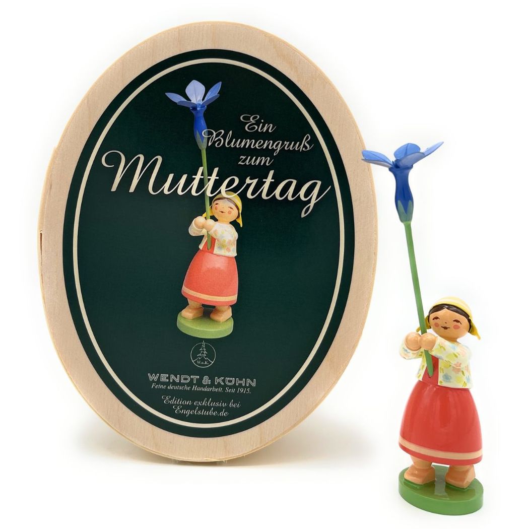 Wendt & Kühn Muttertagsfigur Mädchen mit Frühlingsenzian Wendt & Kühn Muttertagsfigur Mädchen mit Frühlingsenzian