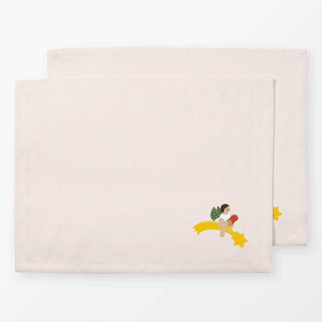 Tischset 2er Set Engel auf Sternschnuppe Beige mit Wendt und Kühn Muster Tischset 2er Set Engel auf Sternschnuppe Beige 45x35 cm, aus Polyester Canvas mit Wendt und Kühn Muster