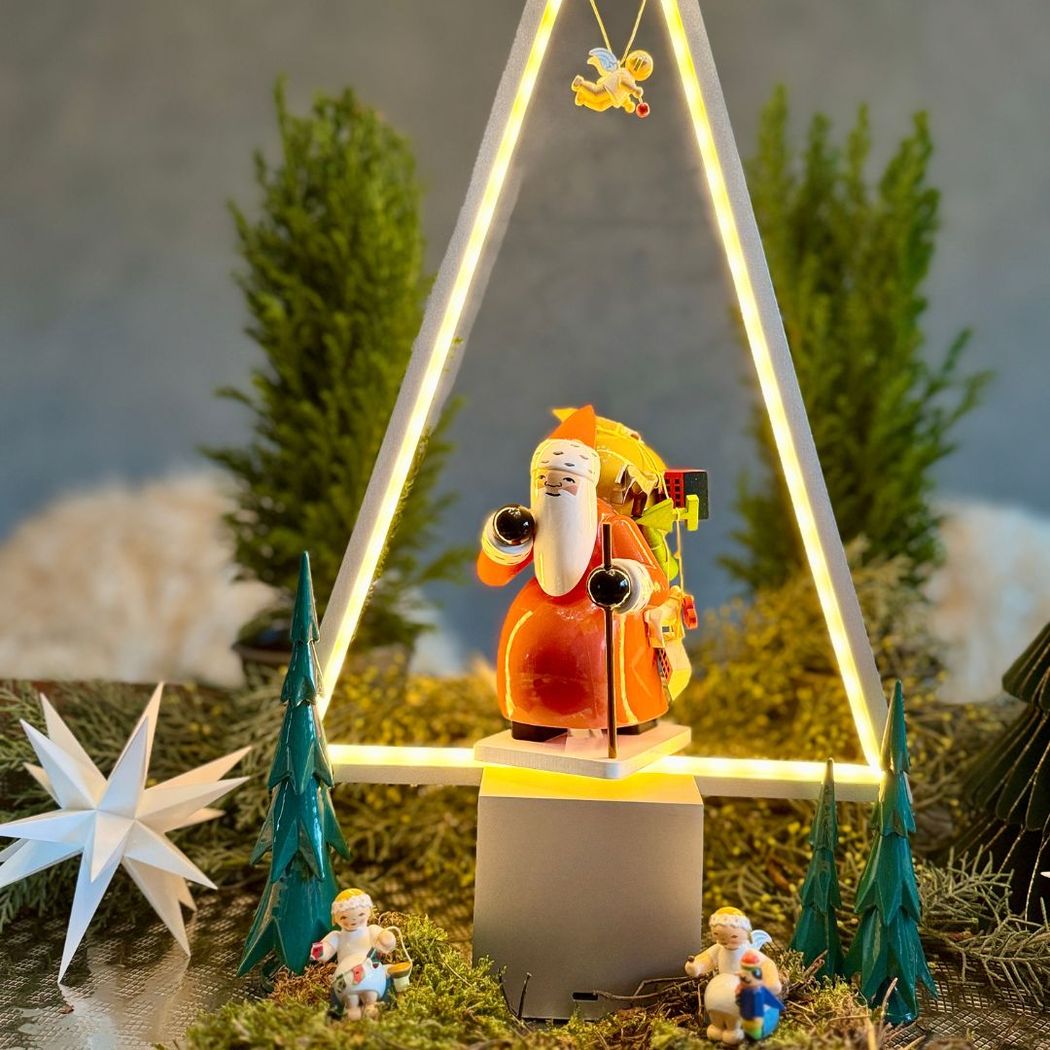 Großer Weihnachtsmann mit Spielzeug 6301/5h von Wendt & Kühn Großer Weihnachtsmann mit Spielzeug 6301/5h von Wendt & Kühn
