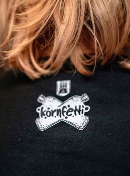 Kornfetti-T-Shirt-schwarz-2.jpg Kornfetti-T-Shirt-schwarz-2.jpg
