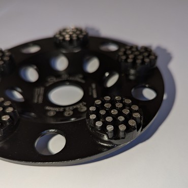 Produktbild von Diamant-Schleiftopf 125 Mm – Turbosegment, Für Beton, Stein, Estrich, Fliesenkleber, Hoher Abtrag, Für Einhand-Winkelschleifer
