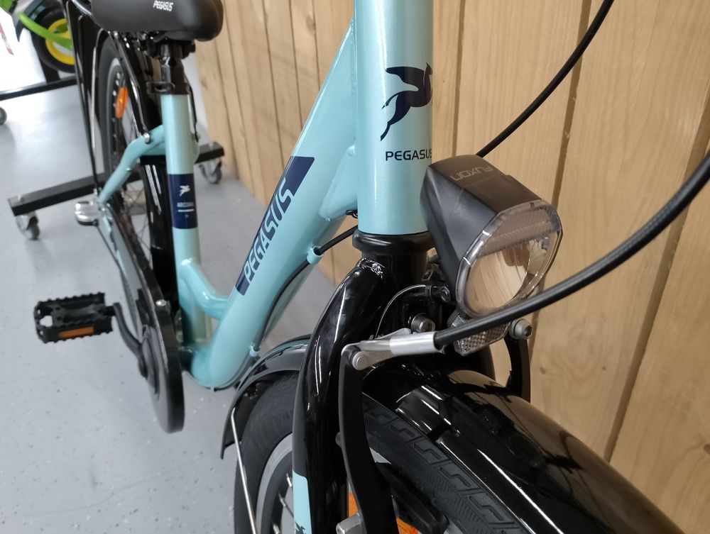 bulls oder cube fahrrad Reaction Hybrid Race 800 Tiefeinsteiger 2026 Monster Reifen 24 x BIKE Farbe:anthrazit/charcoal