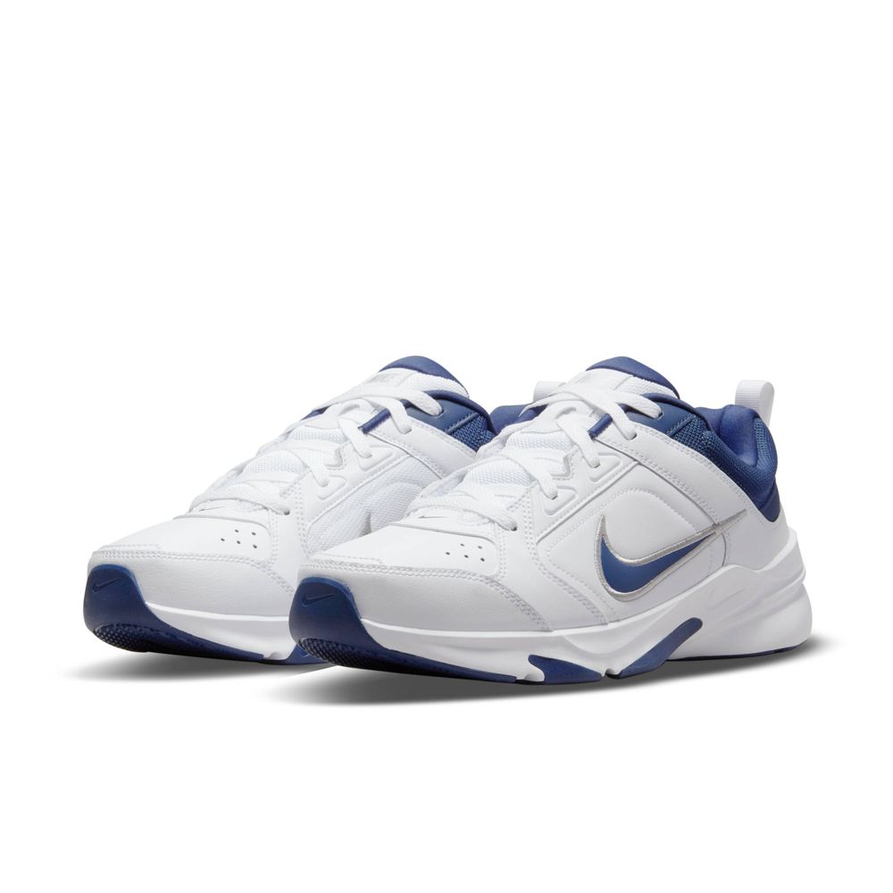 Nike Defy All Day Herren-Trainingsschuh